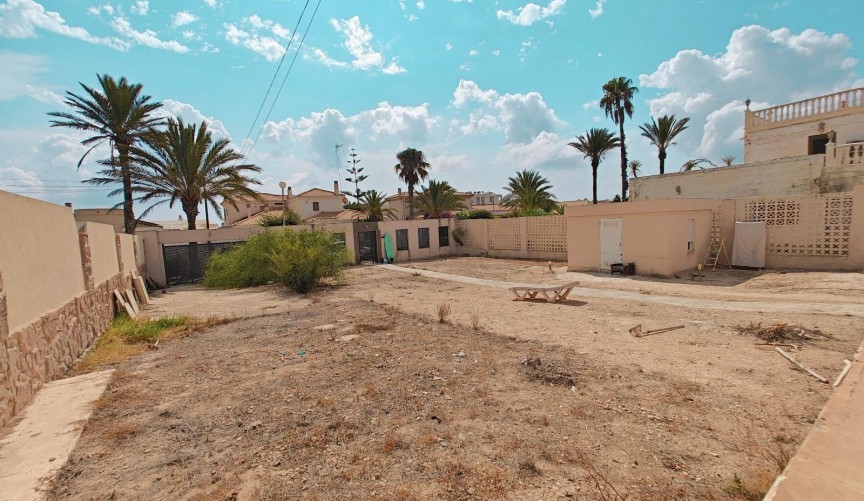 Återförsäljning - Town House -
Torrevieja - Torre La Mata