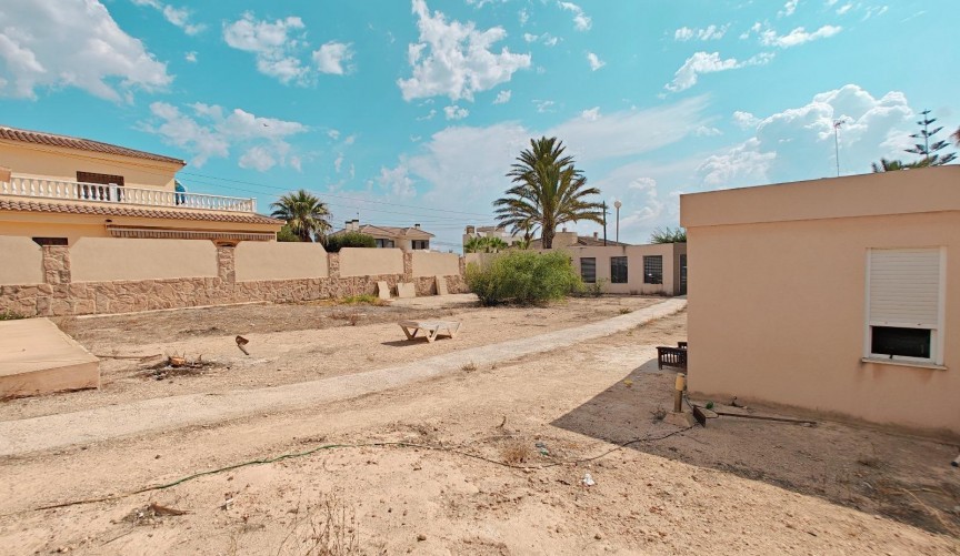 Återförsäljning - Town House -
Torrevieja - Torre La Mata