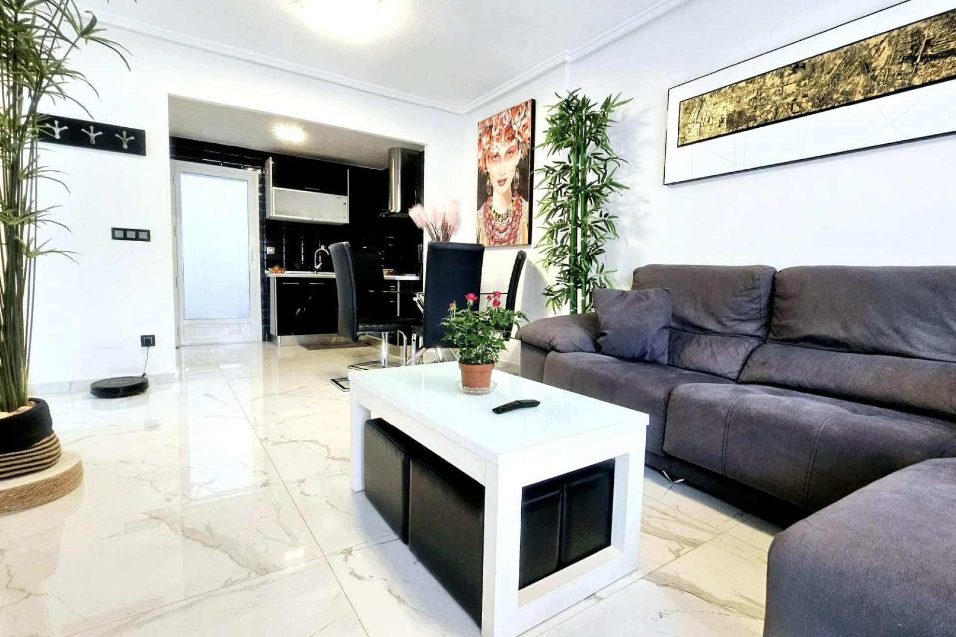 Återförsäljning - Town House -
Torrevieja - Torreblanca