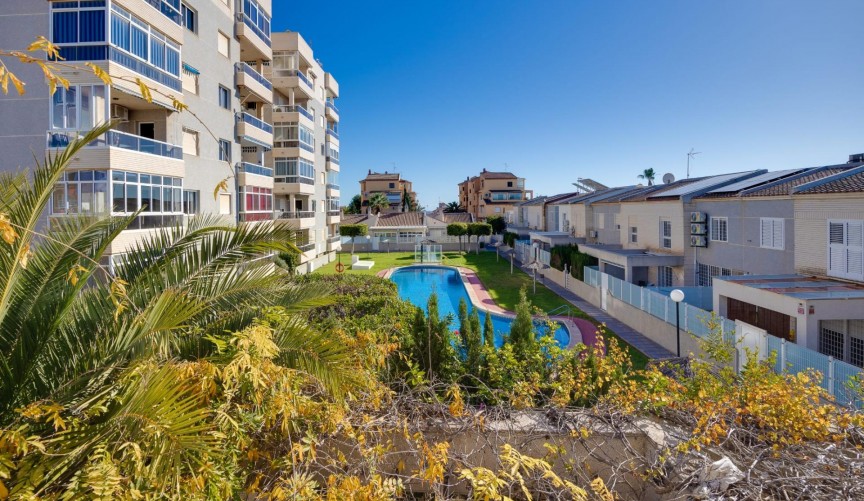 Återförsäljning - Town House -
Torrevieja - Torreblanca