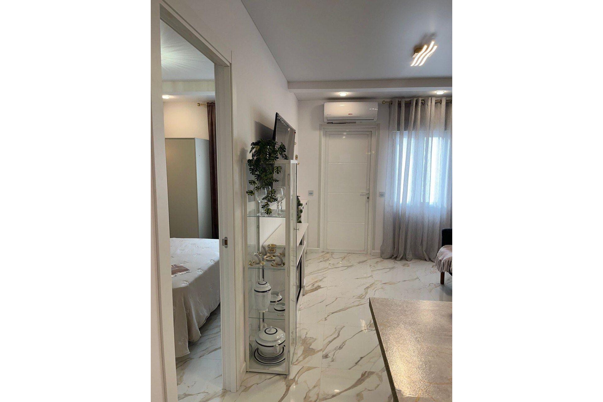 Återförsäljning - Town House -
Torrevieja - Torretas