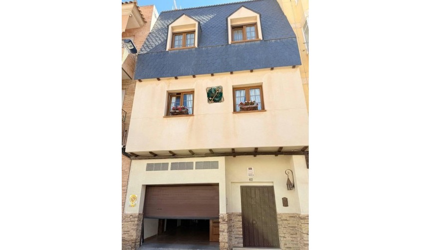 Återförsäljning - Town House -
Torrevieja