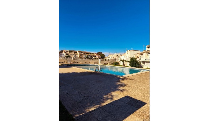 Återförsäljning - Town House -
Torrevieja