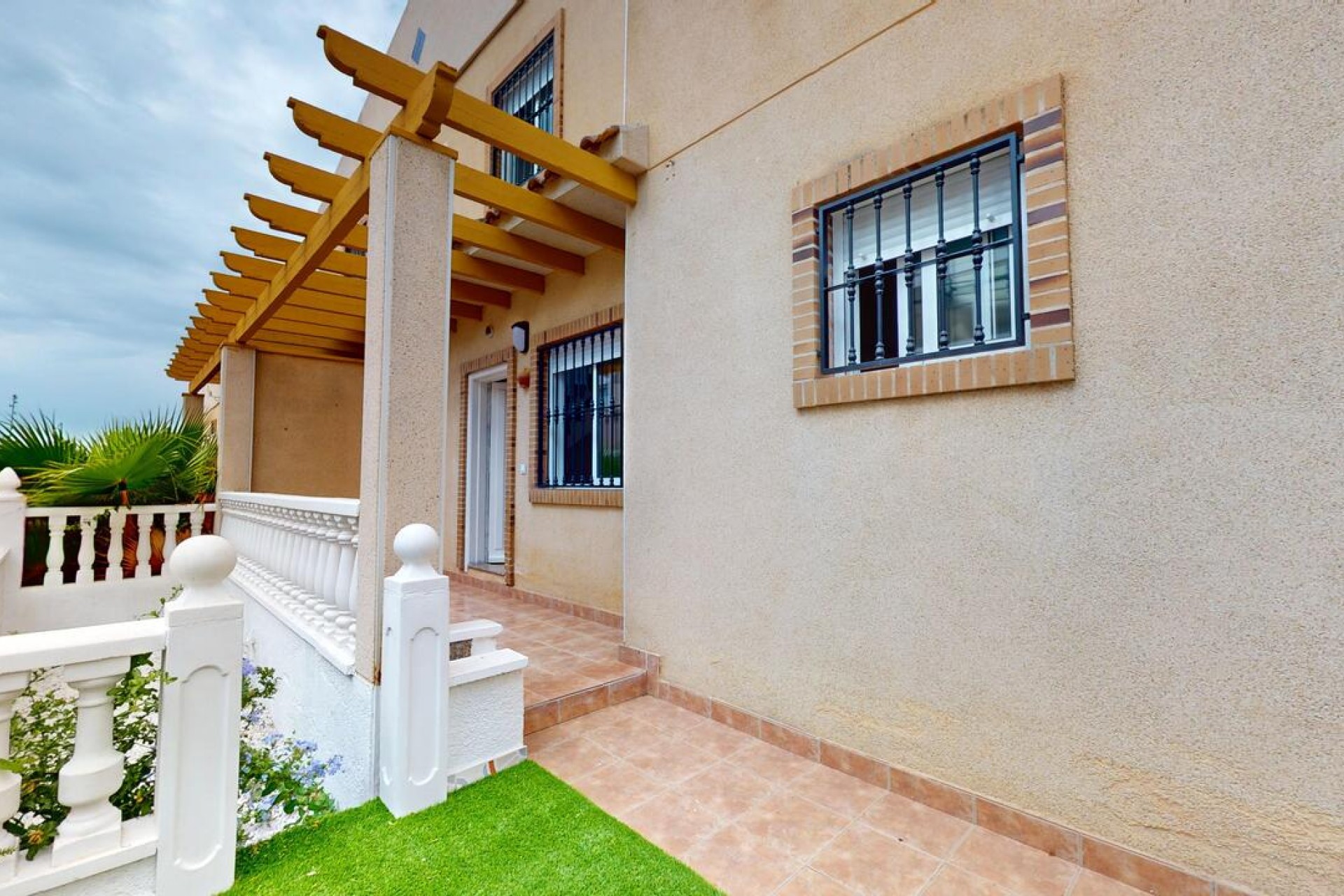 Återförsäljning - Town House -
Villamartin - Costa Blanca