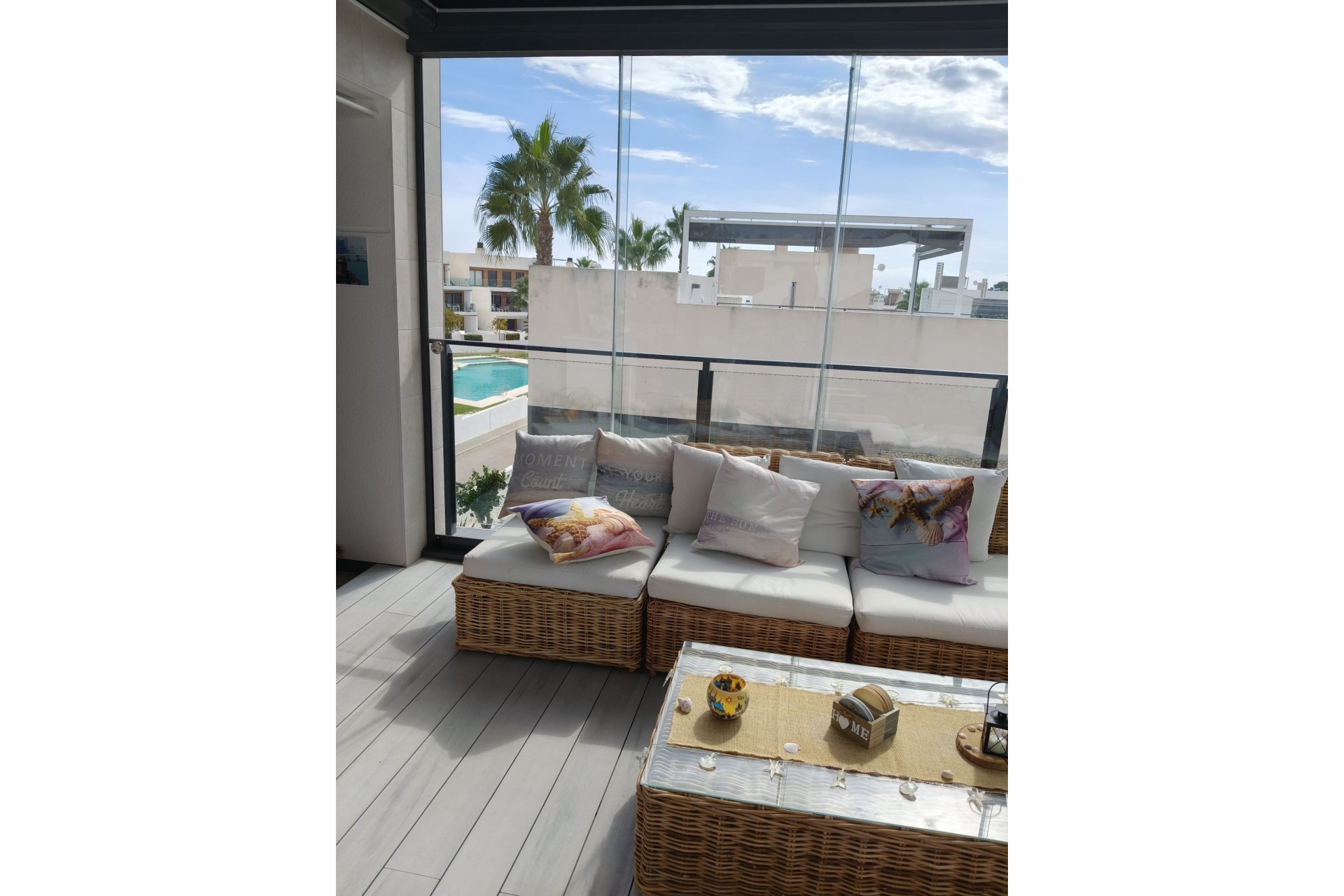 Återförsäljning - Town House -
Villamartin - Costa Blanca