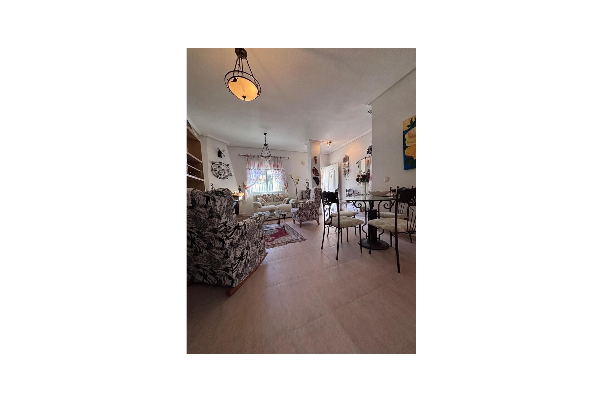 Återförsäljning - Town House -
Villamartin - Costa Blanca