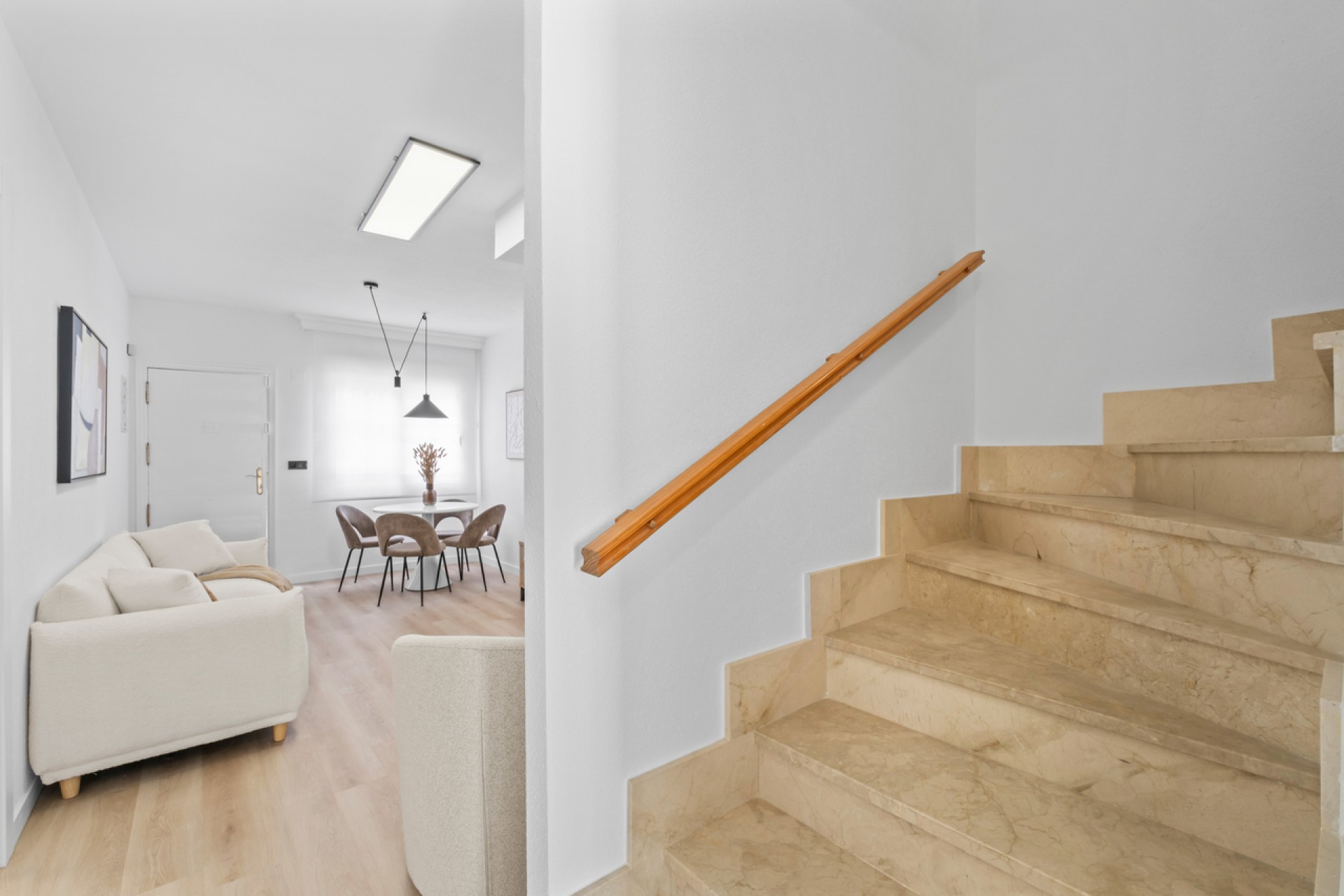 Återförsäljning - Town House -
Villamartin - Costa Blanca
