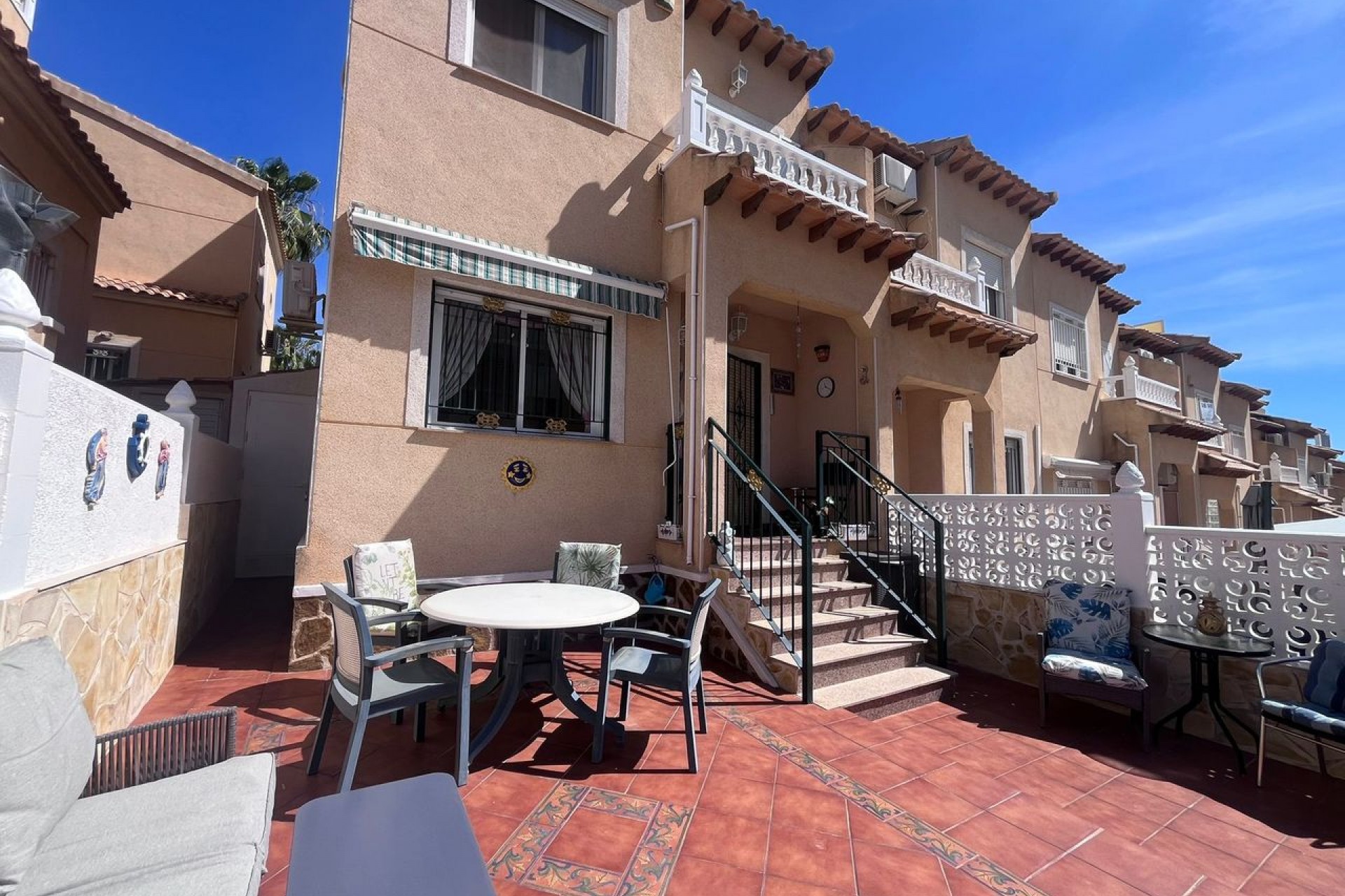 Återförsäljning - Town House -
Villamartin - Costa Blanca