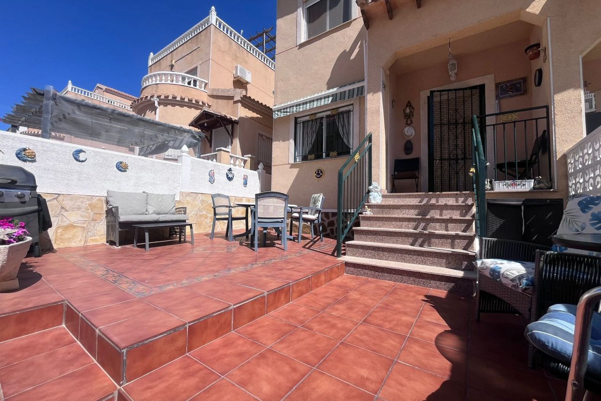 Återförsäljning - Town House -
Villamartin - Costa Blanca