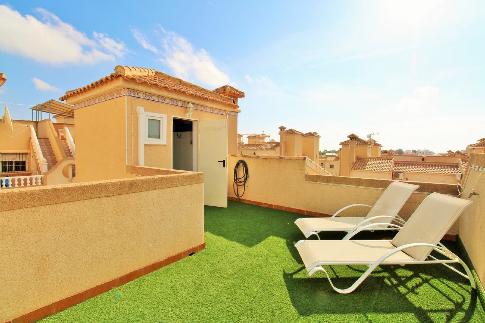 Återförsäljning - Town House -
Villamartin - Costa Blanca