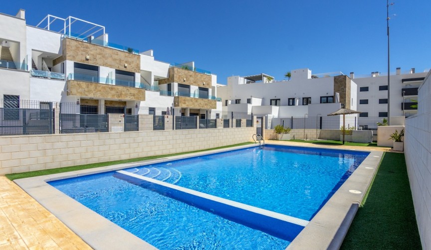Återförsäljning - Town House -
Villamartin - Costa Blanca