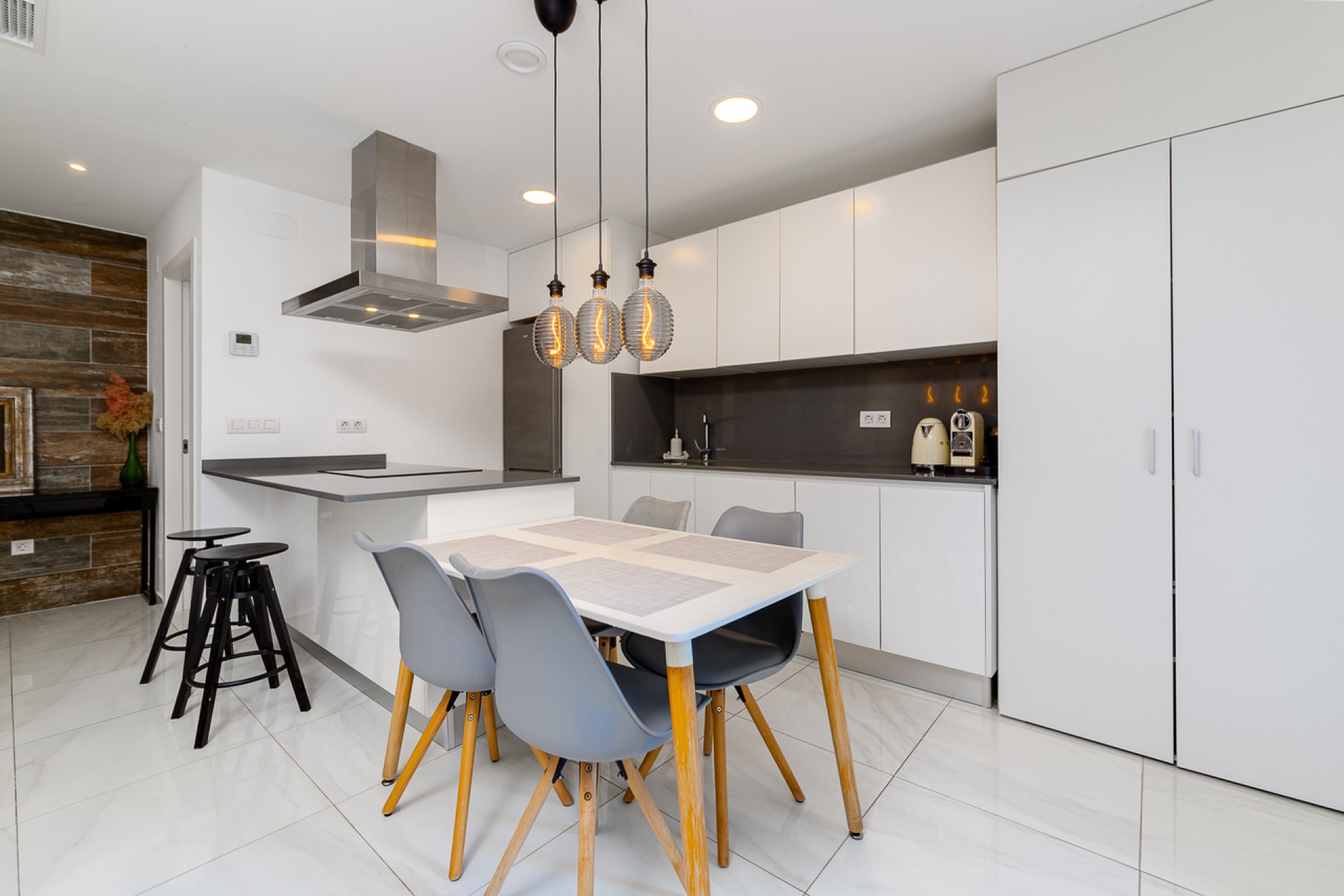 Återförsäljning - Town House -
Villamartin - Costa Blanca