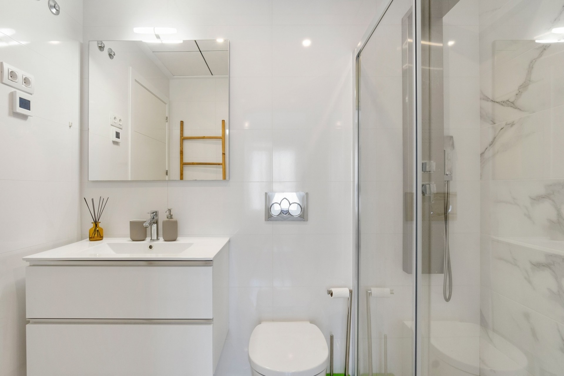 Återförsäljning - Town House -
Villamartin - Costa Blanca