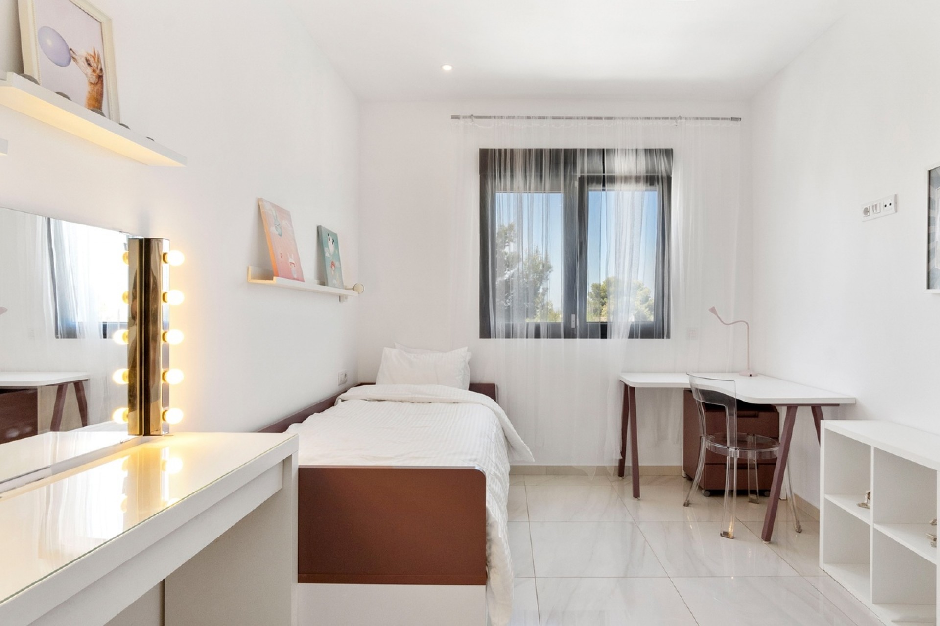 Återförsäljning - Town House -
Villamartin - Costa Blanca