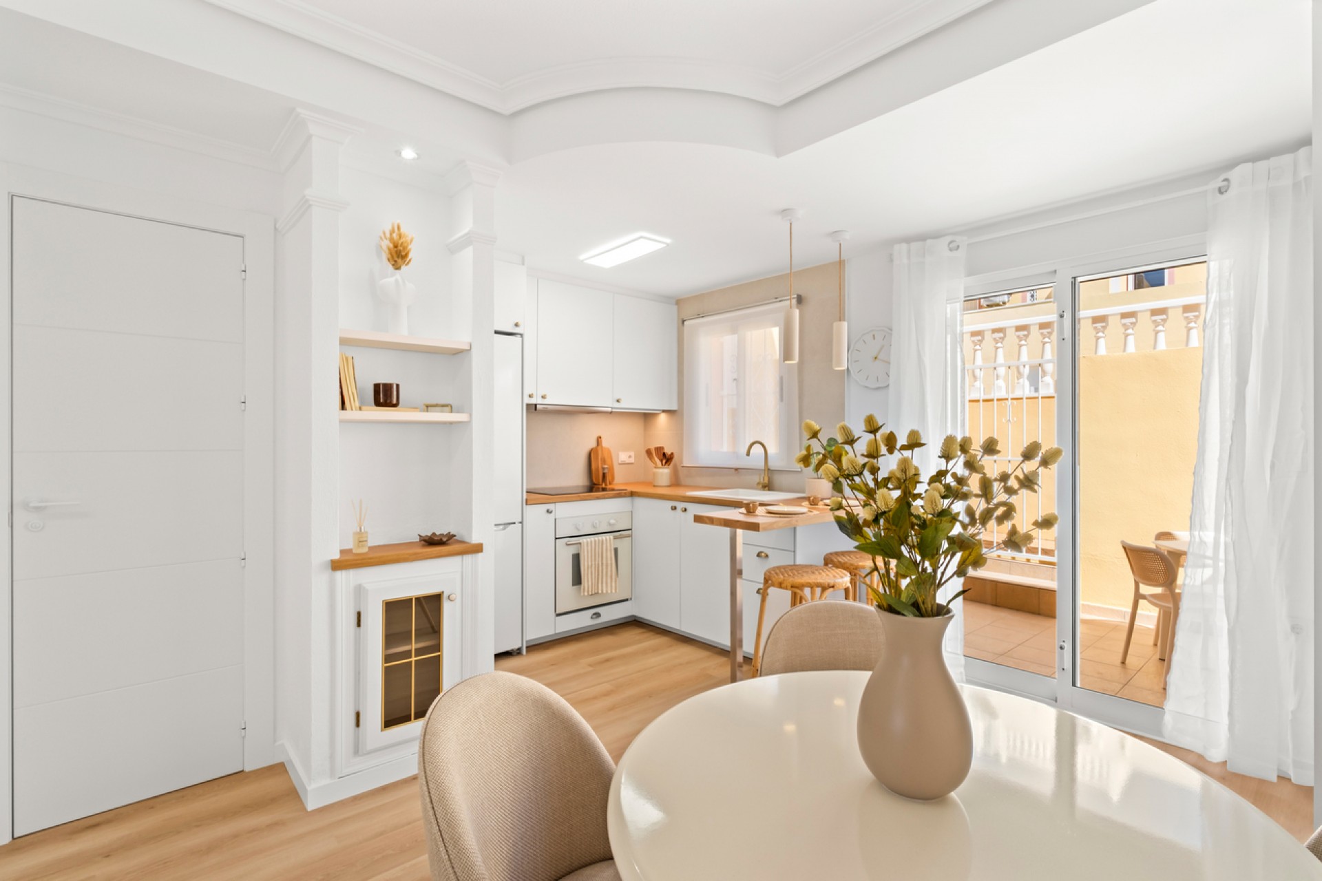 Återförsäljning - Town House -
Villamartin - Costa Blanca
