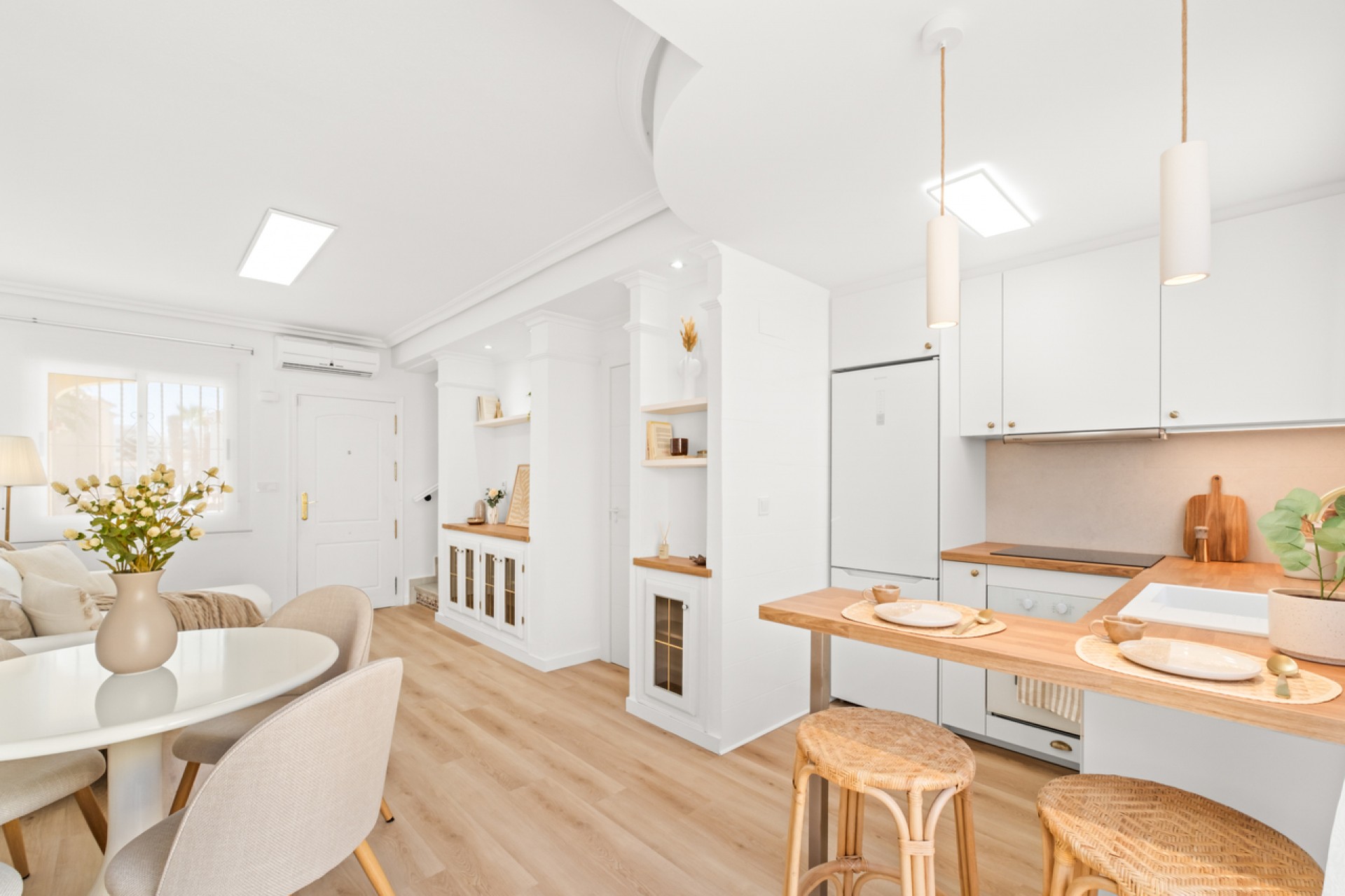Återförsäljning - Town House -
Villamartin - Costa Blanca