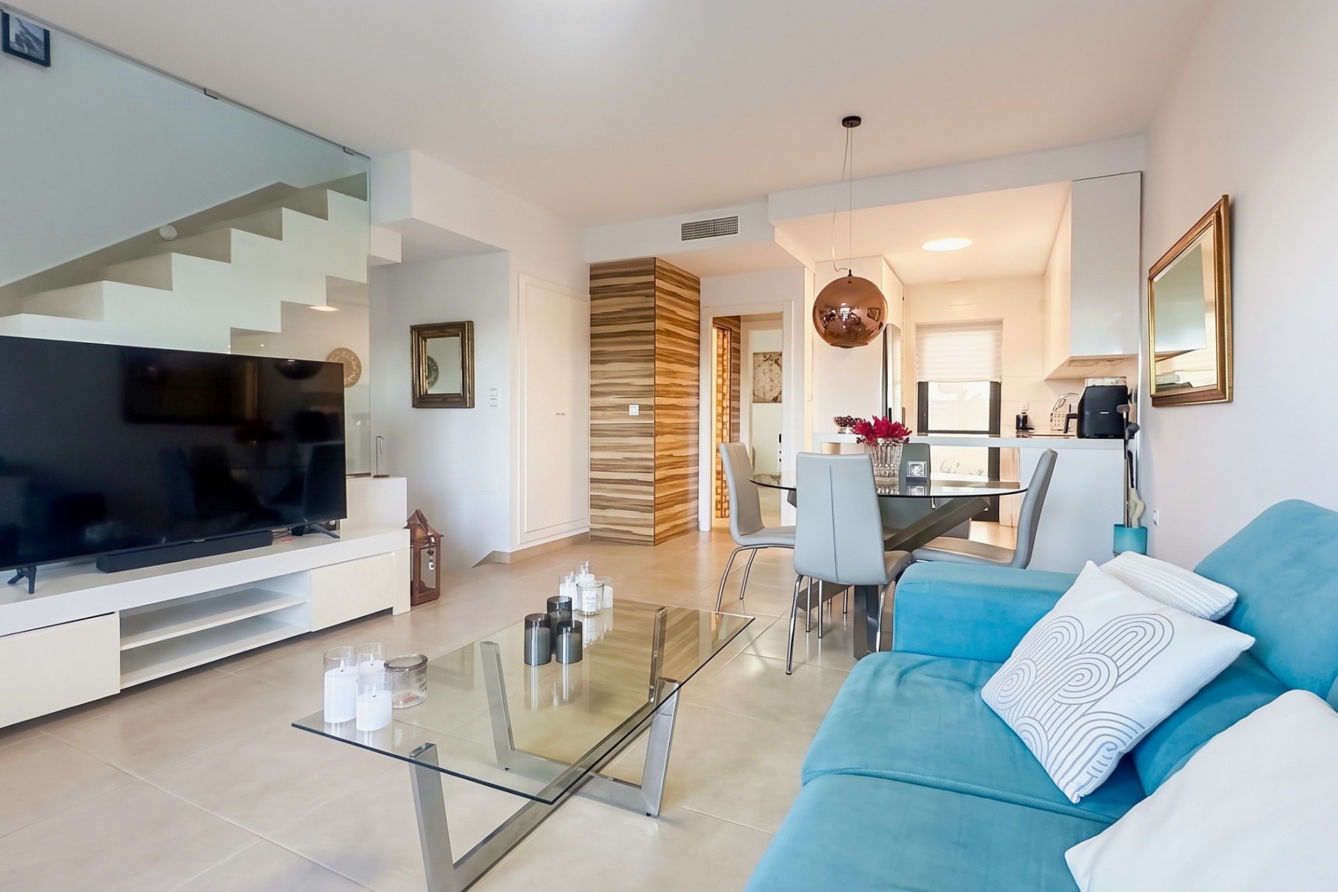 Återförsäljning - Town House -
Villamartin - Costa Blanca