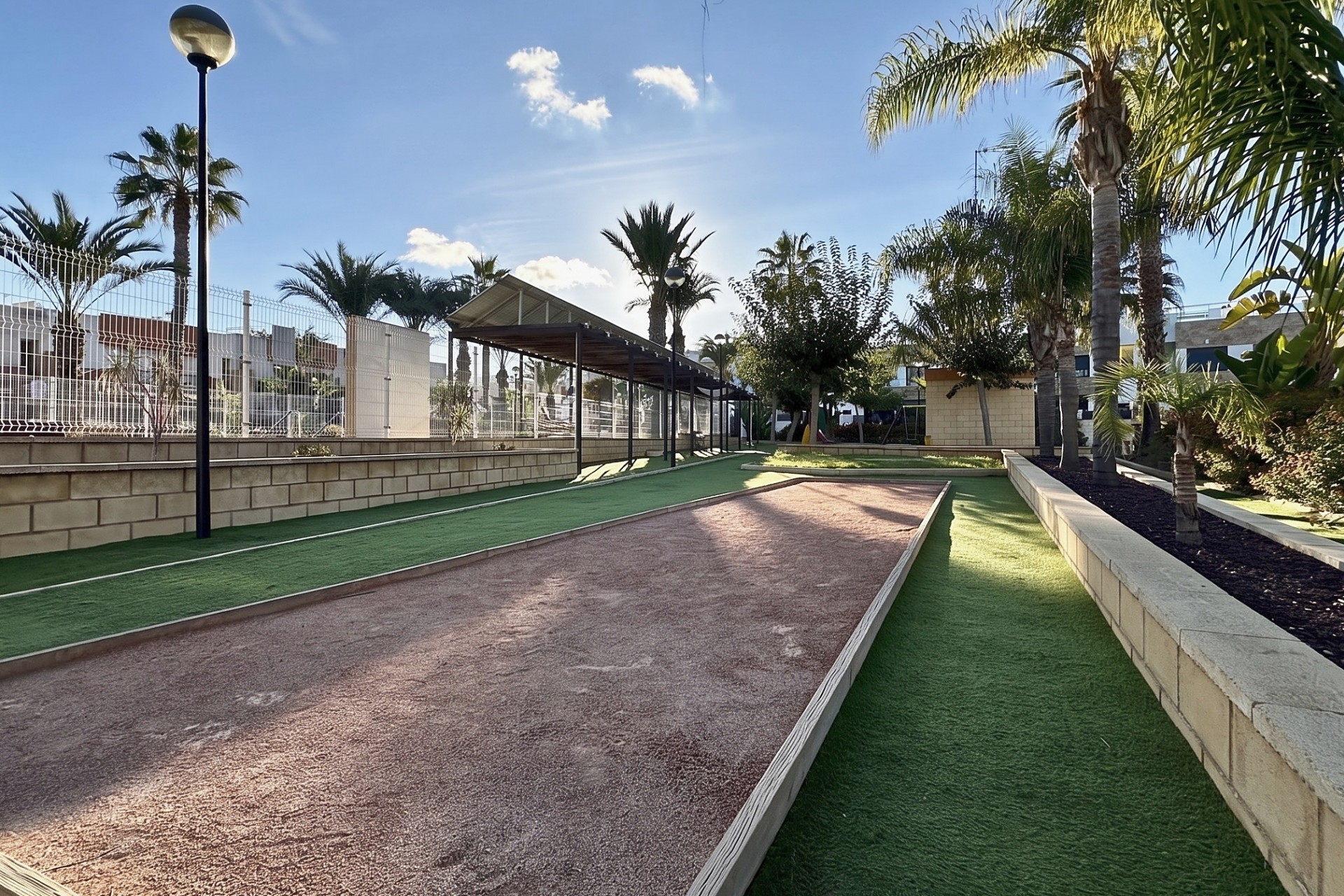 Återförsäljning - Town House -
Villamartin - Costa Blanca