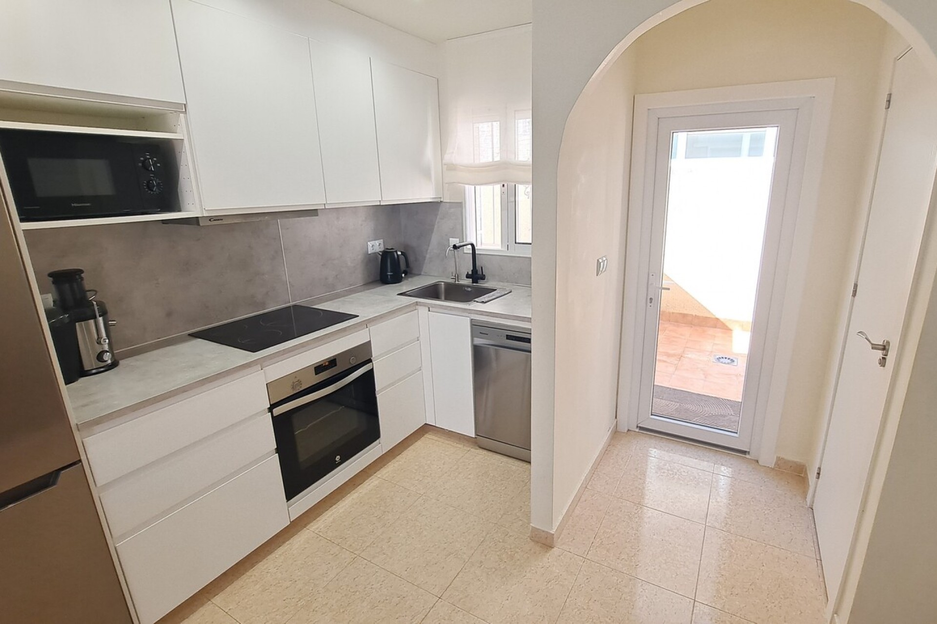 Återförsäljning - Town House -
Villamartin - Costa Blanca