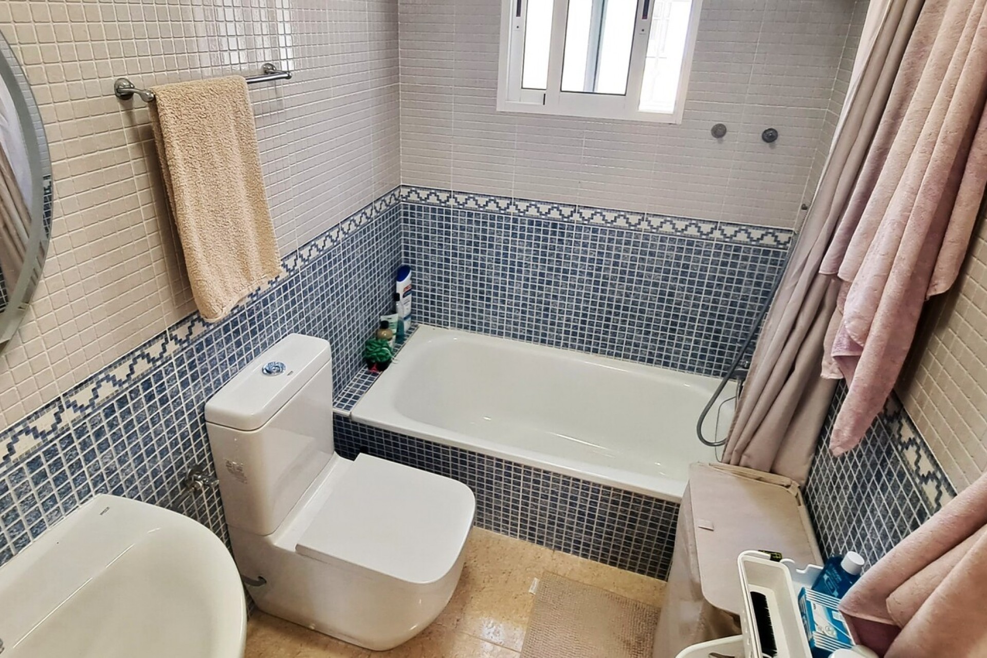 Återförsäljning - Town House -
Villamartin - Costa Blanca