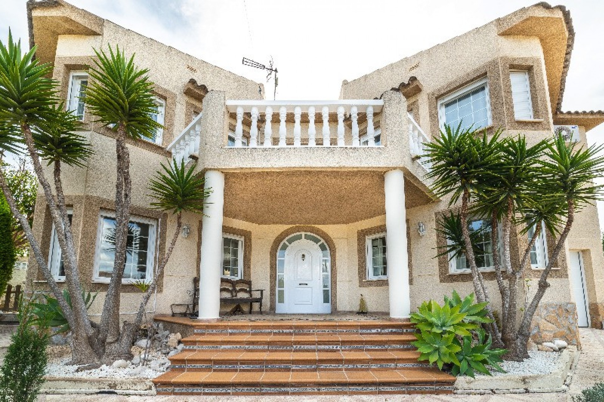 Återförsäljning - Villa -
Albir - Costa Blanca