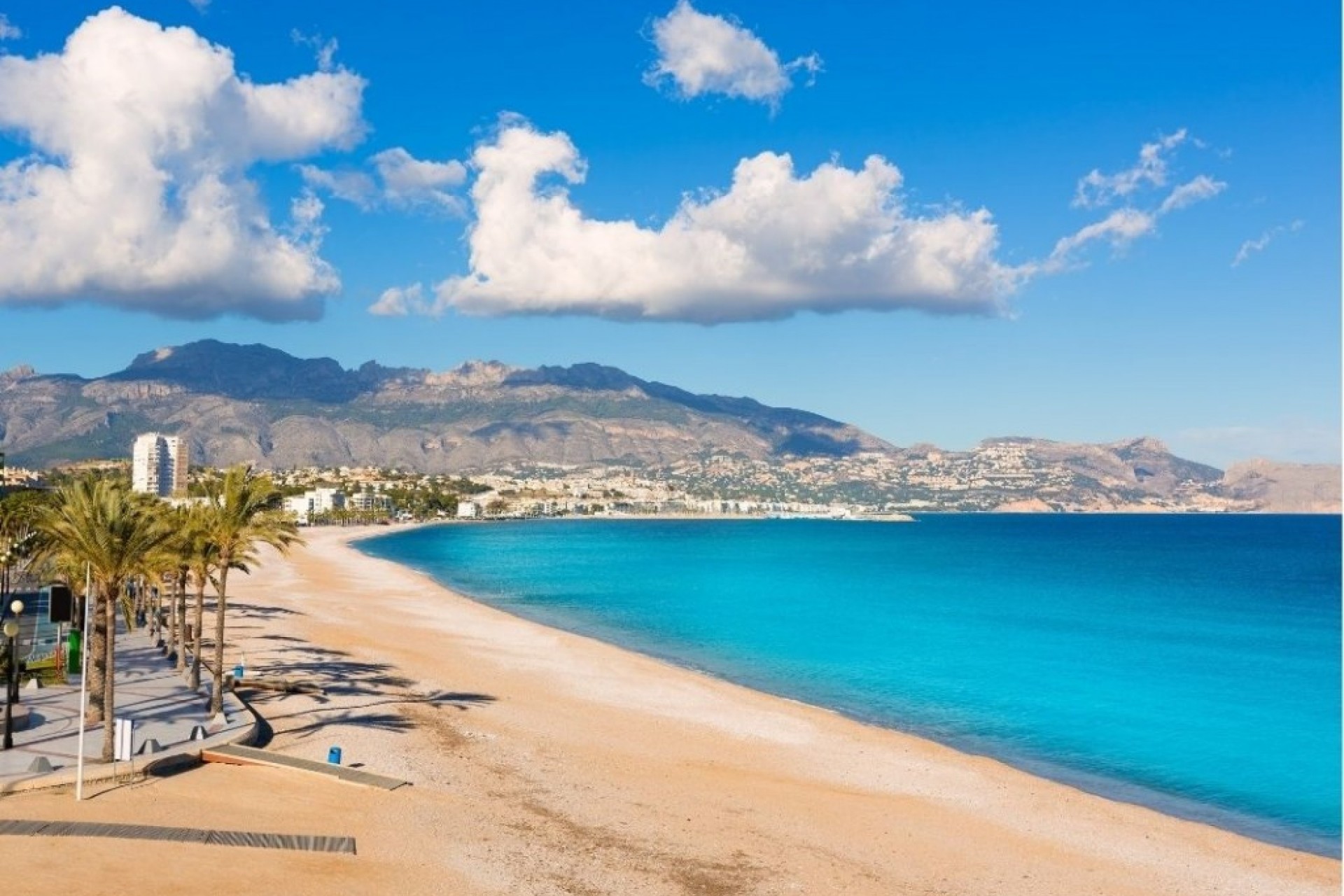 Återförsäljning - Villa -
Albir - Costa Blanca
