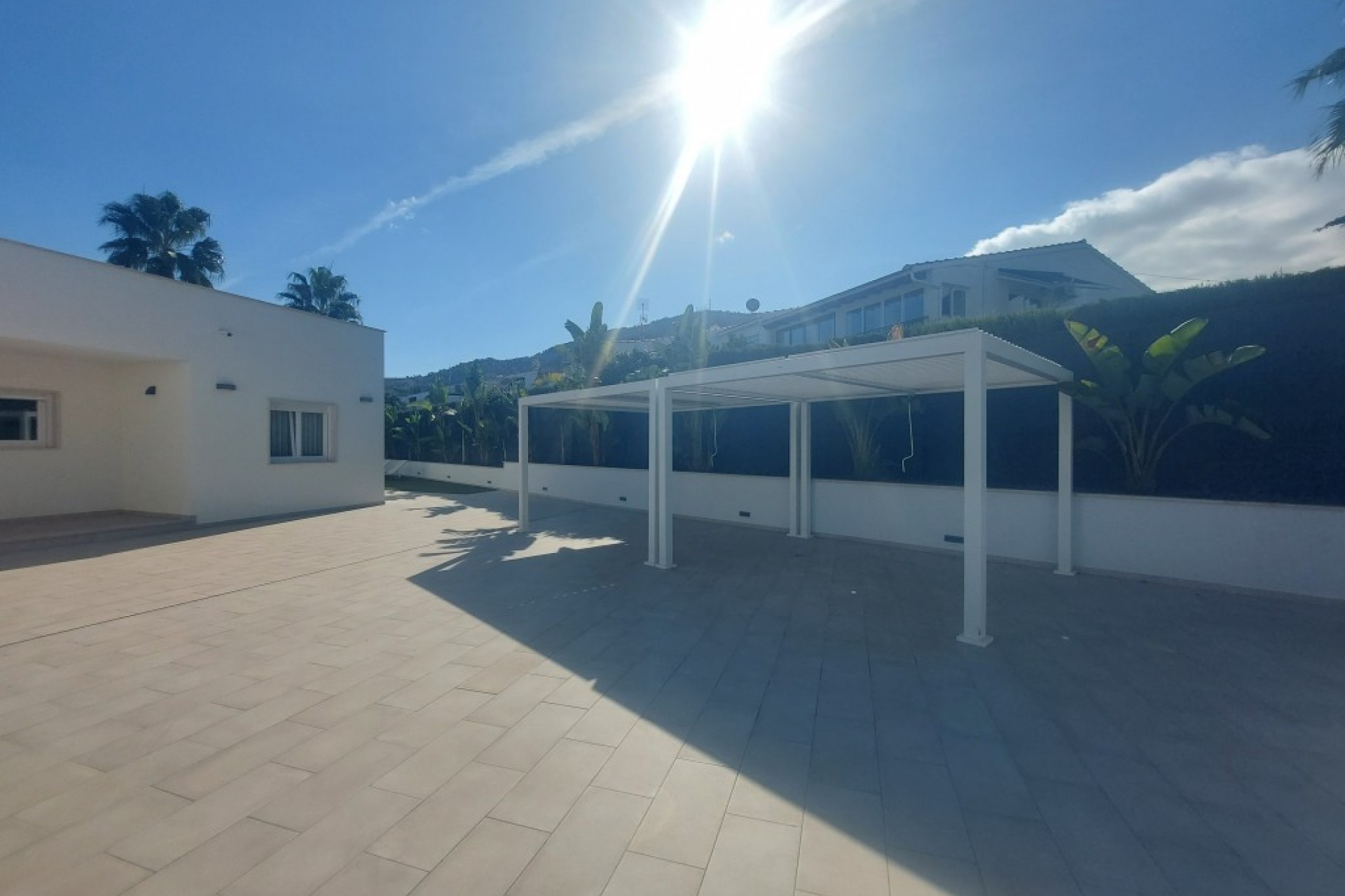 Återförsäljning - Villa -
Albir - Costa Blanca