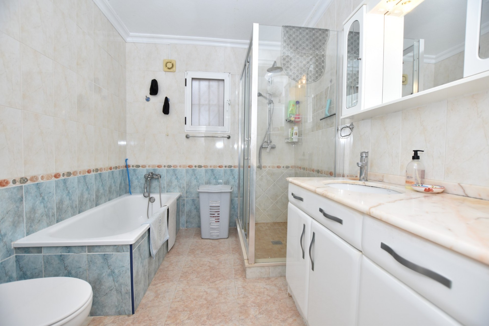 Återförsäljning - Villa -
Algorfa - Inland