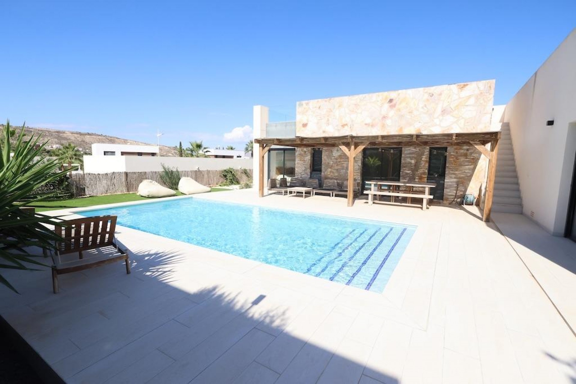 Återförsäljning - Villa -
Algorfa - Inland
