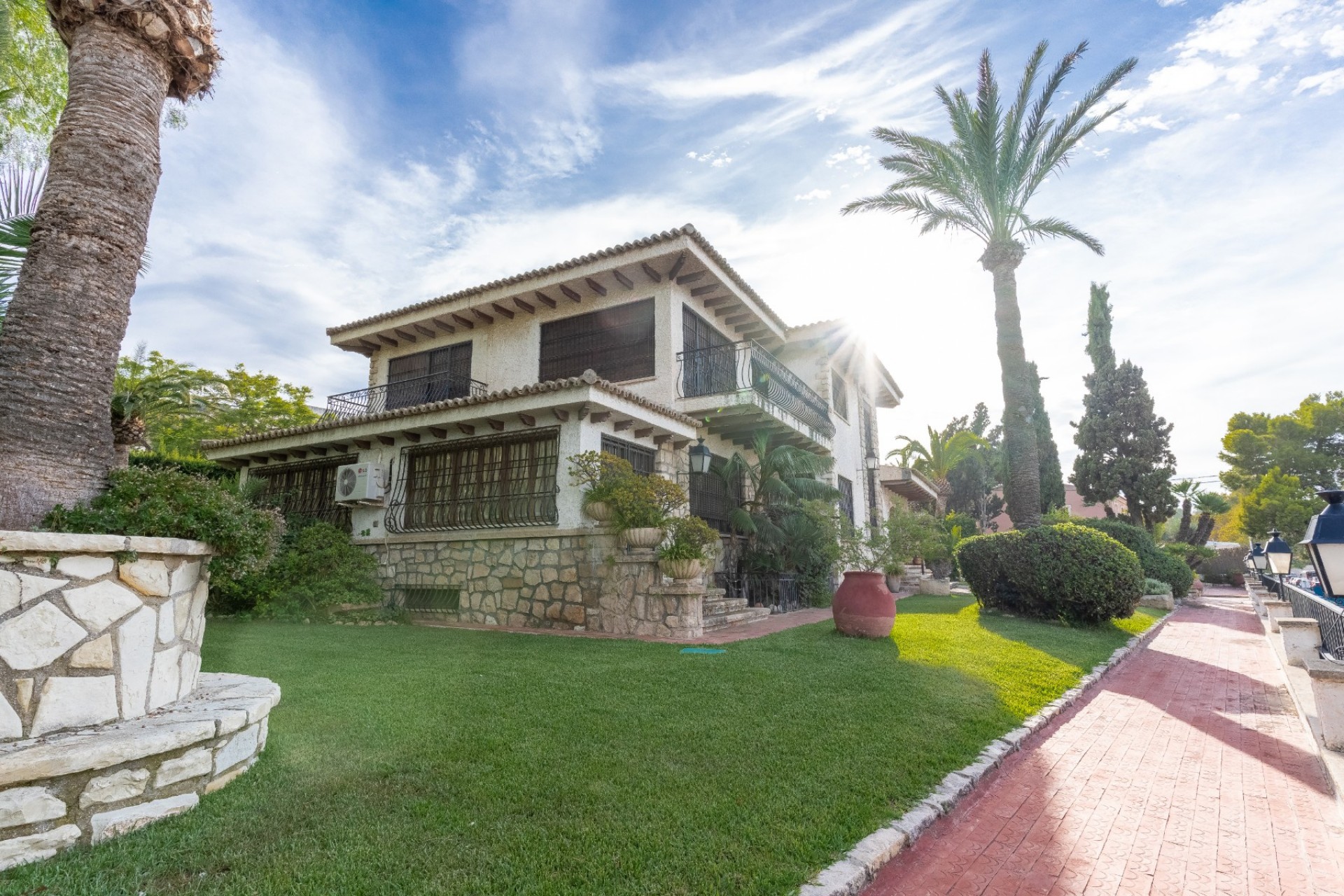 Återförsäljning - Villa -
Alicante - Costa Blanca