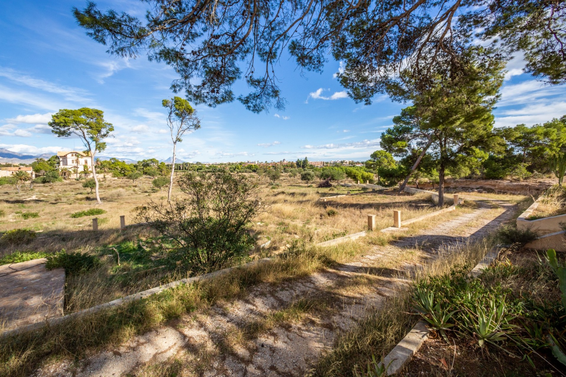 Återförsäljning - Villa -
Alicante - Costa Blanca