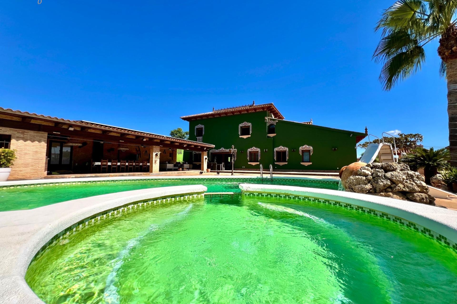 Återförsäljning - Villa -
Almoradí - Comunidad Valenciana