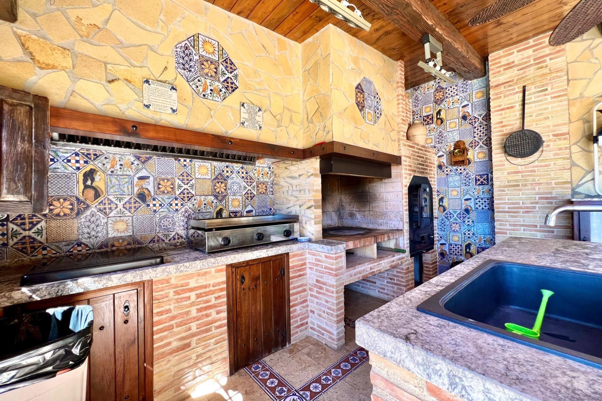 Återförsäljning - Villa -
Almoradí - Comunidad Valenciana