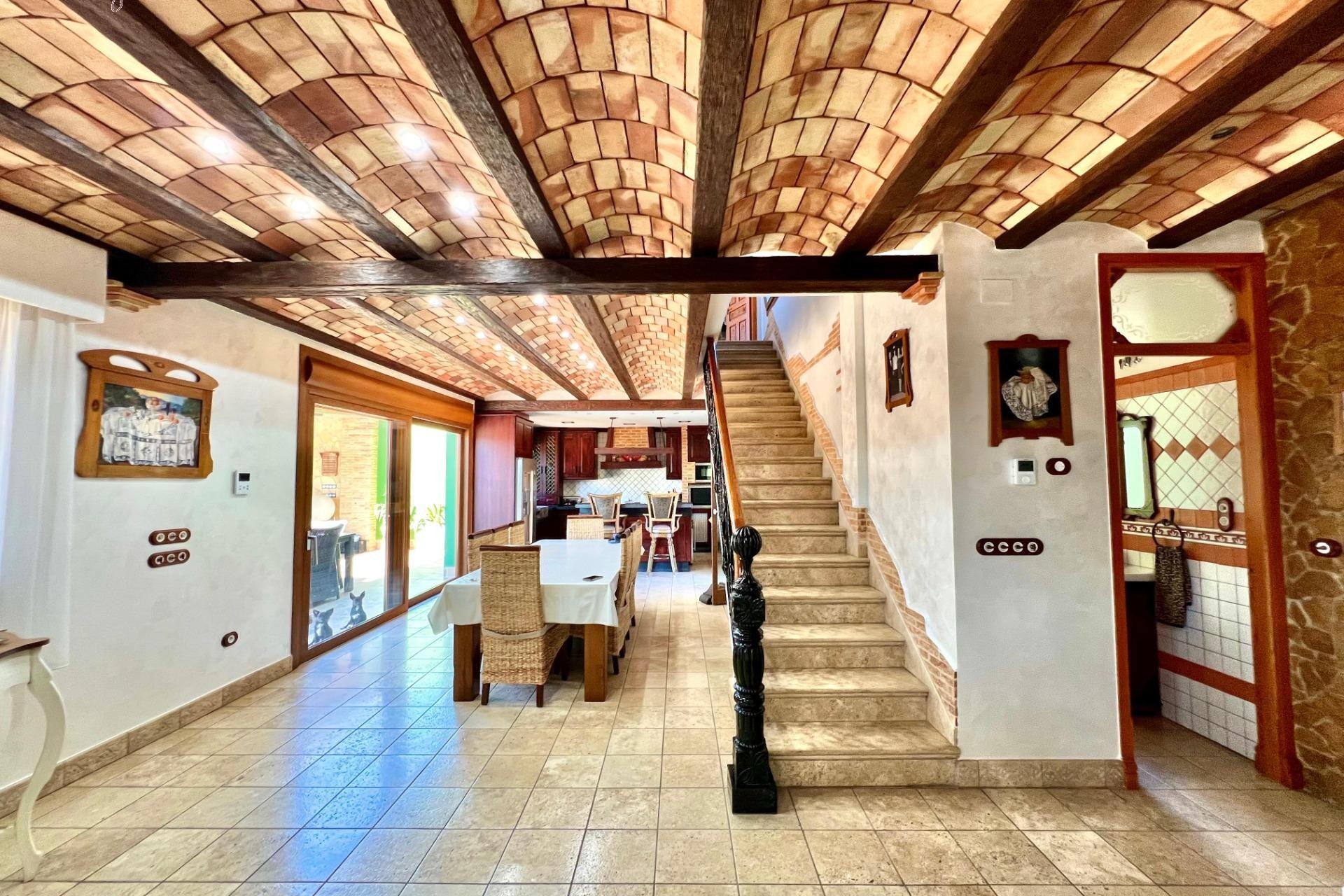 Återförsäljning - Villa -
Almoradí - Comunidad Valenciana