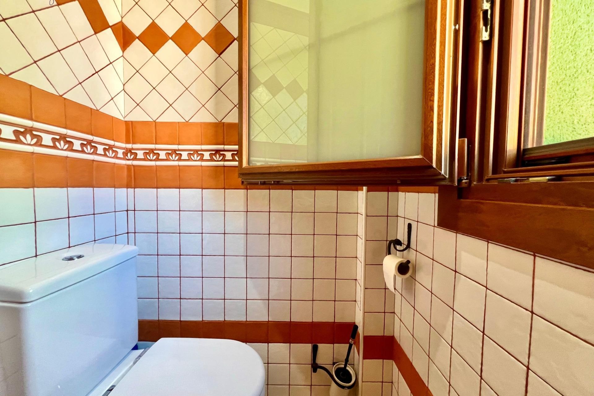 Återförsäljning - Villa -
Almoradí - Comunidad Valenciana