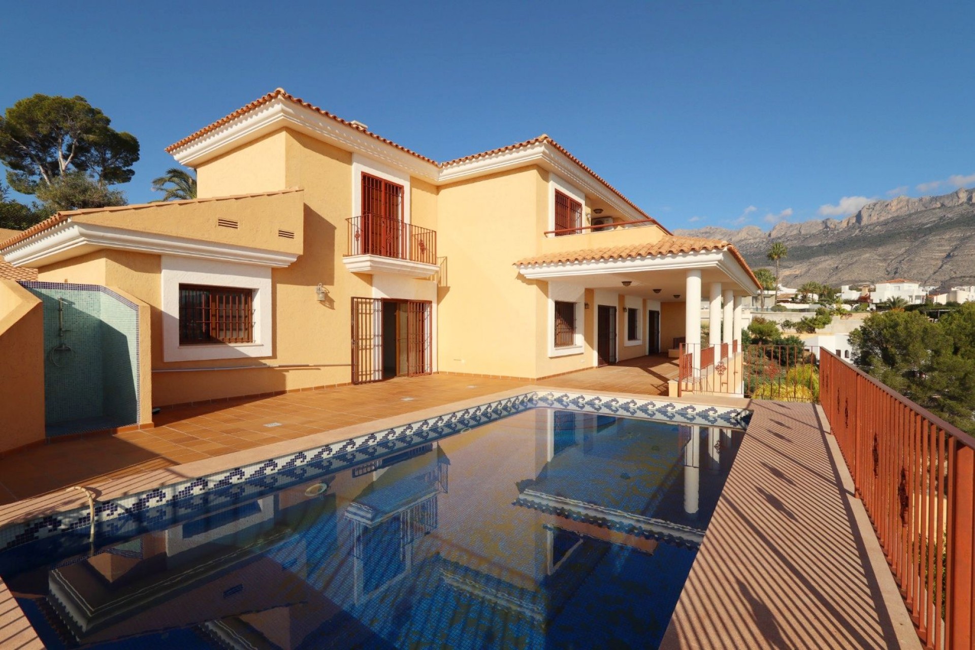 Återförsäljning - Villa -
Altea - Costa Blanca