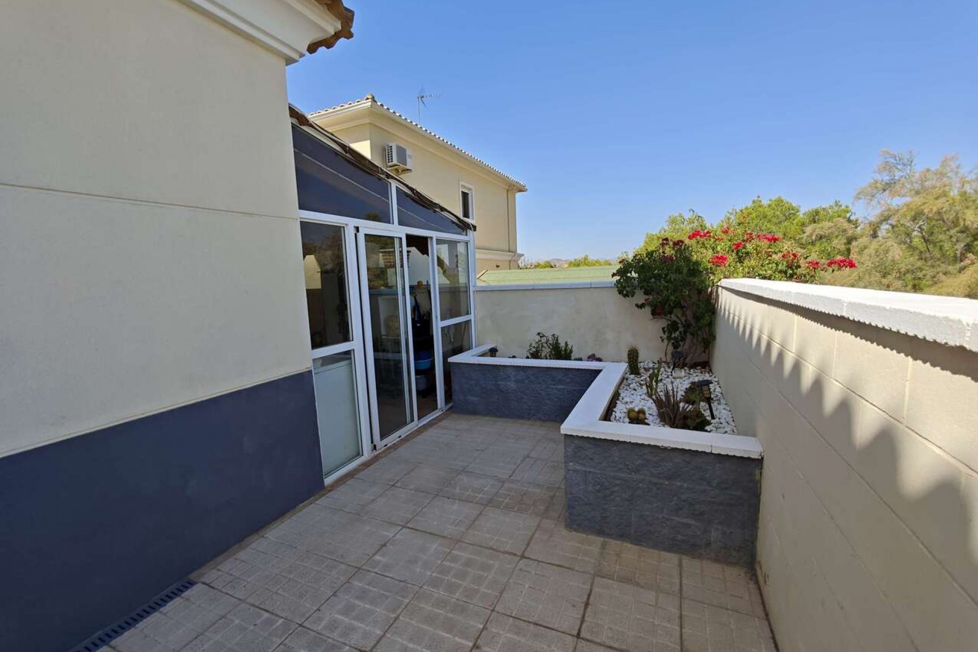 Återförsäljning - Villa -
Aspe - Inland