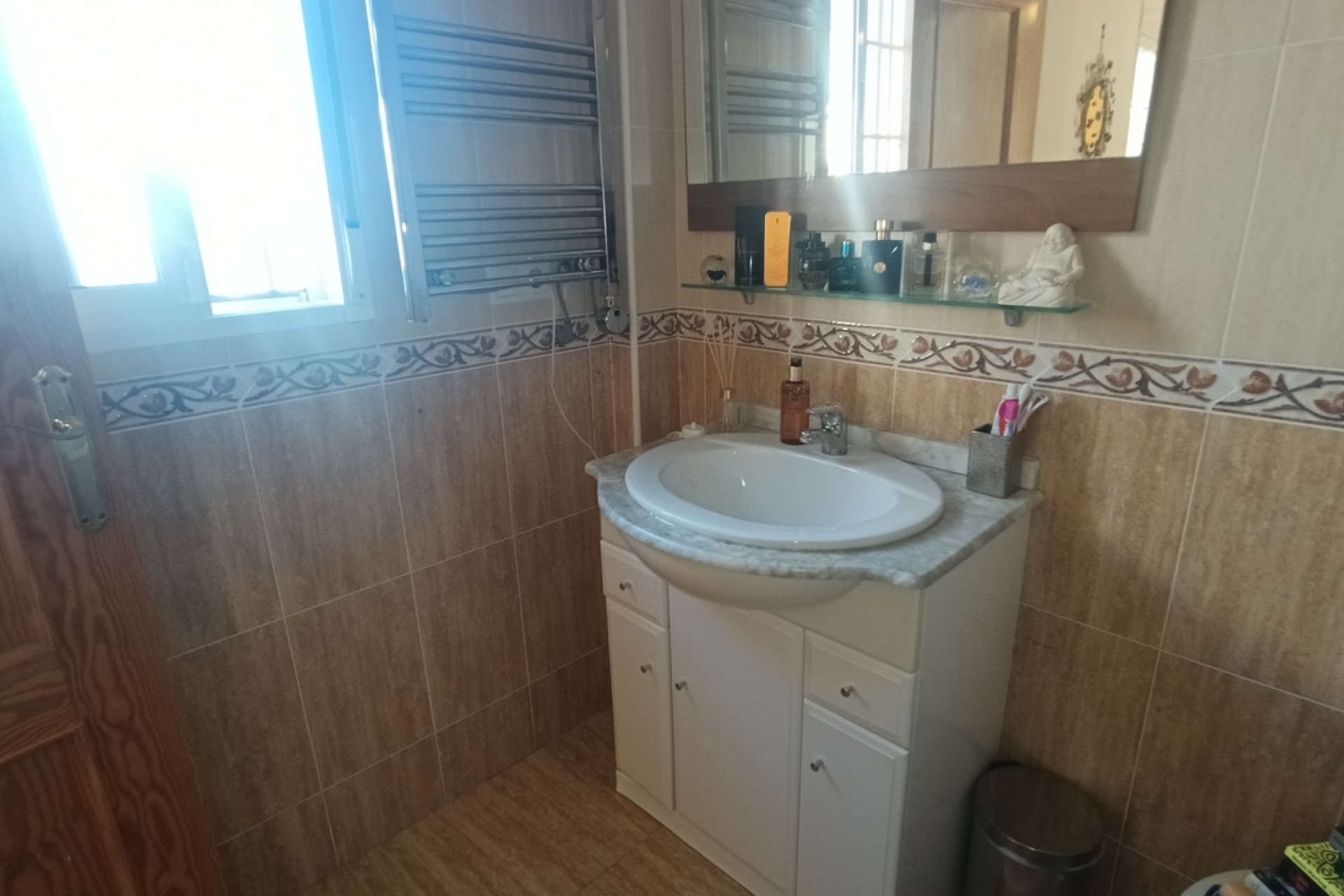 Återförsäljning - Villa -
Avileses - Inland