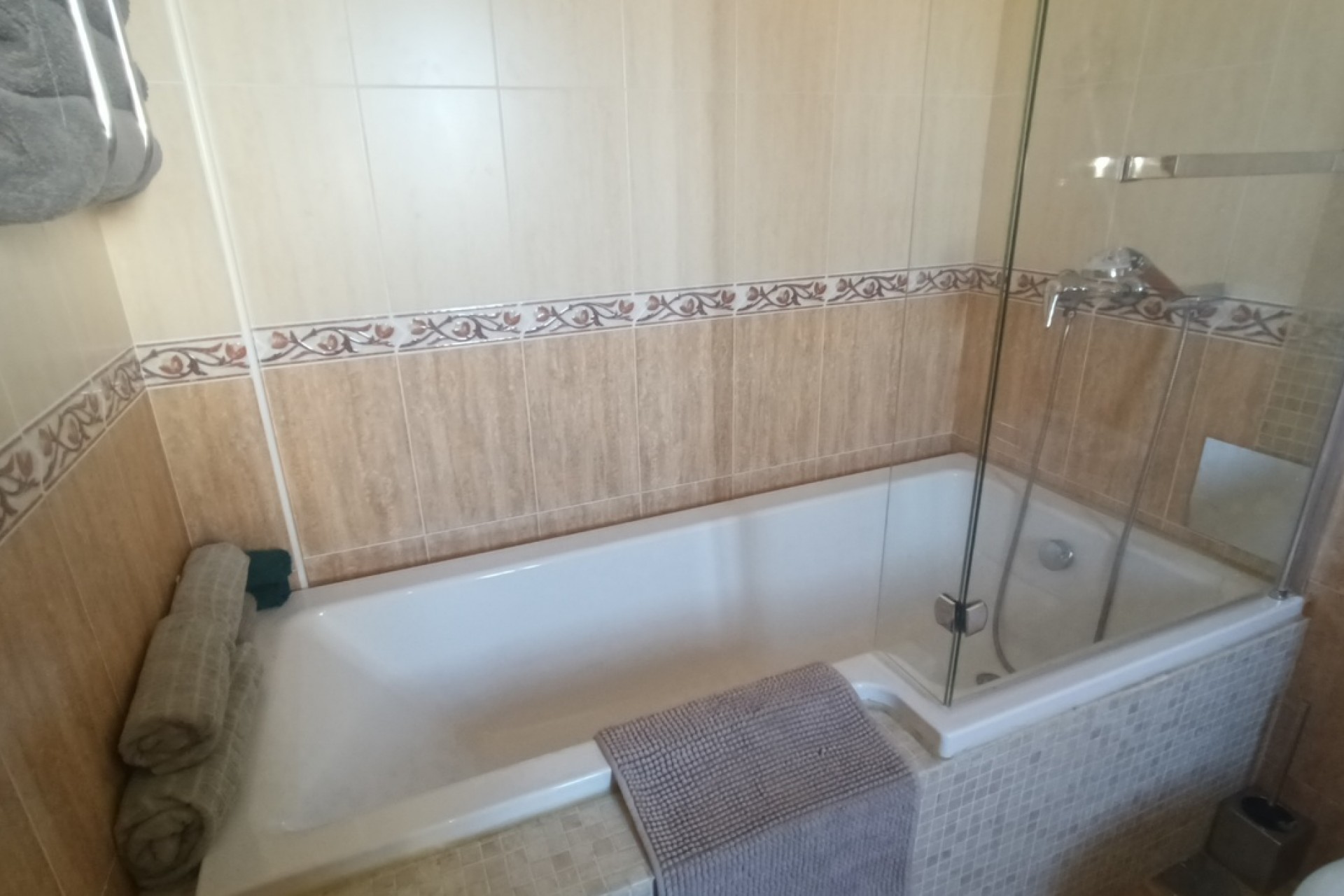 Återförsäljning - Villa -
Avileses - Inland