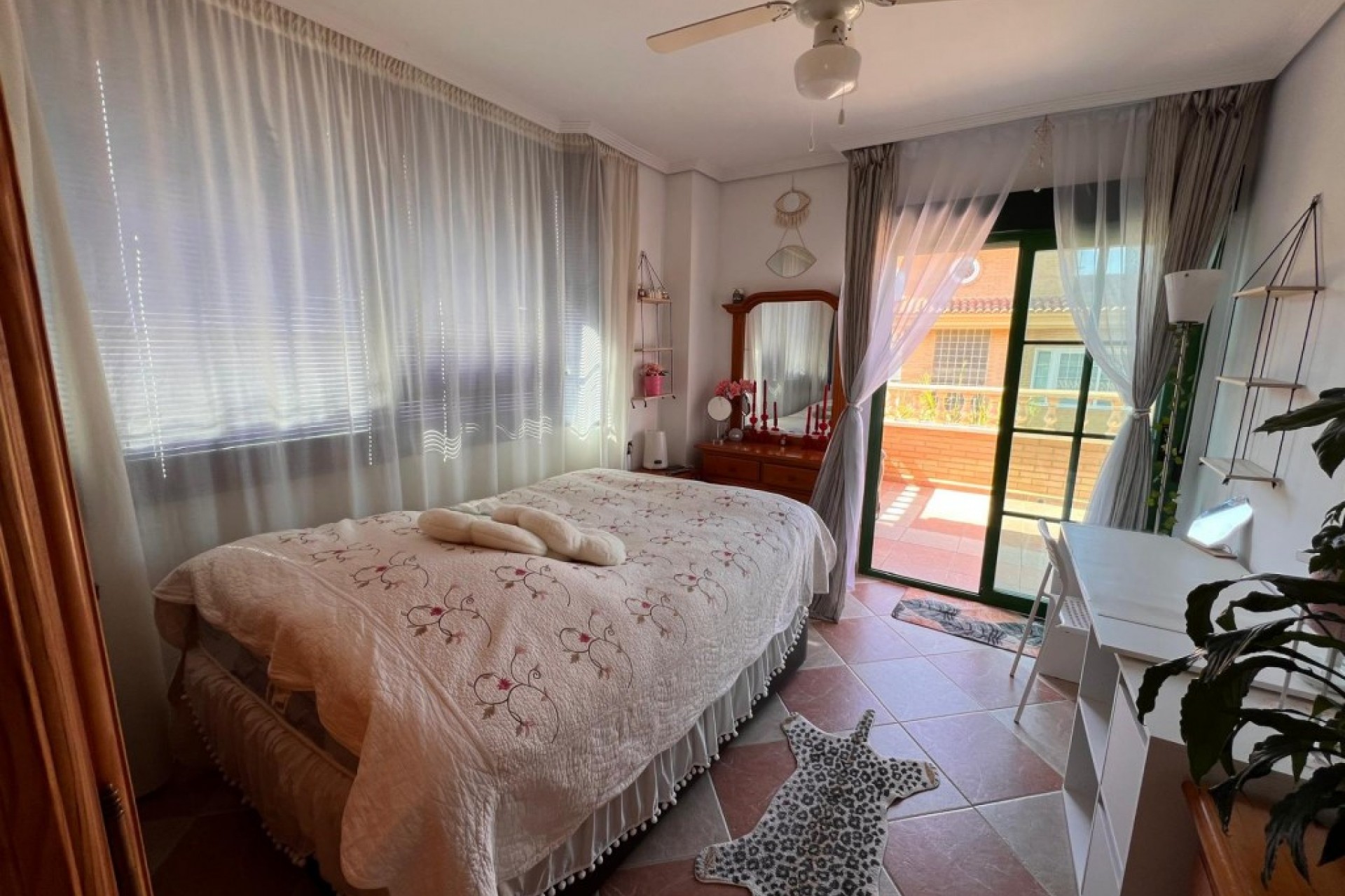 Återförsäljning - Villa -
Benidorm - Costa Blanca