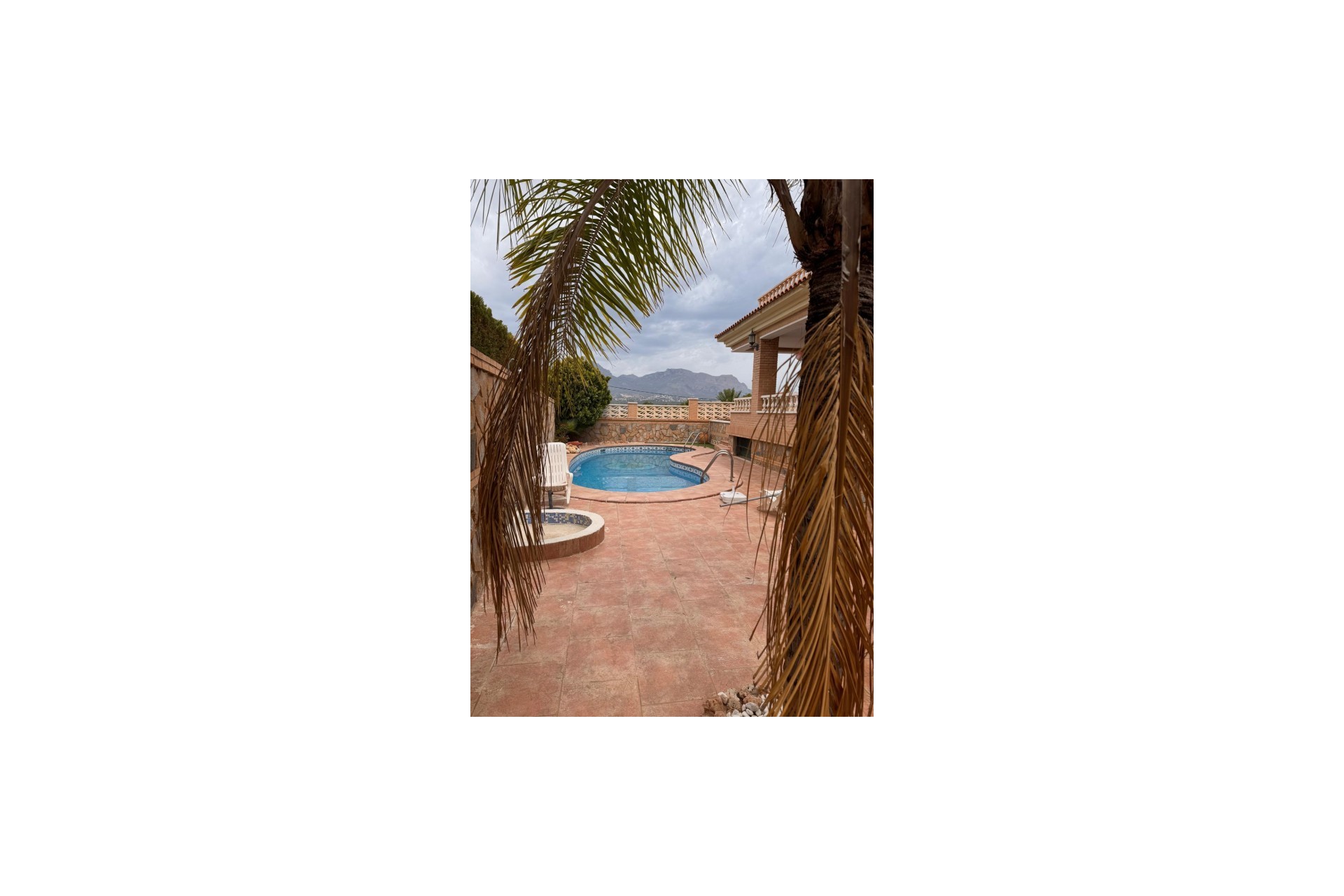 Återförsäljning - Villa -
Benidorm - Costa Blanca