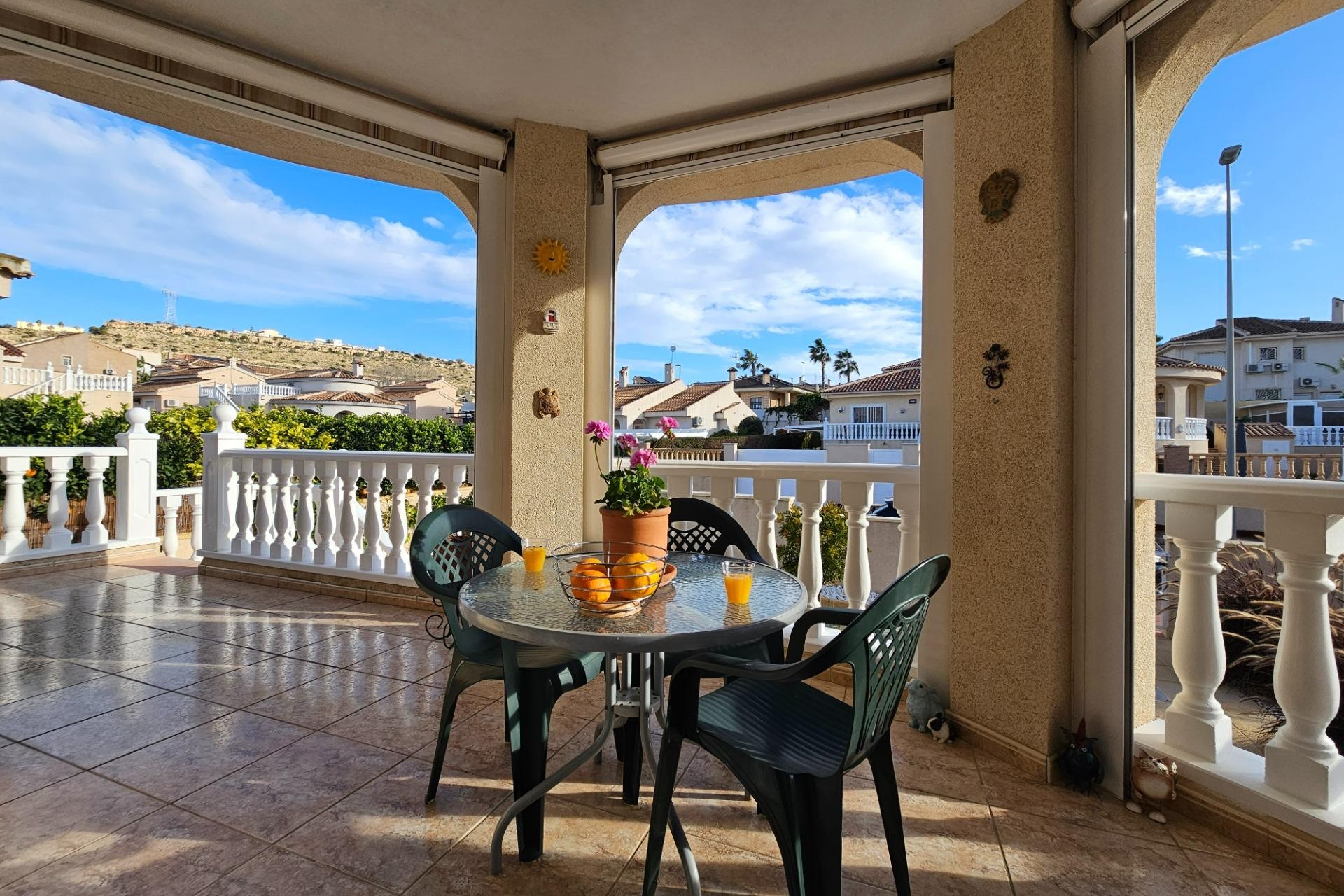 Återförsäljning - Villa -
Benijofar - Benimar 3