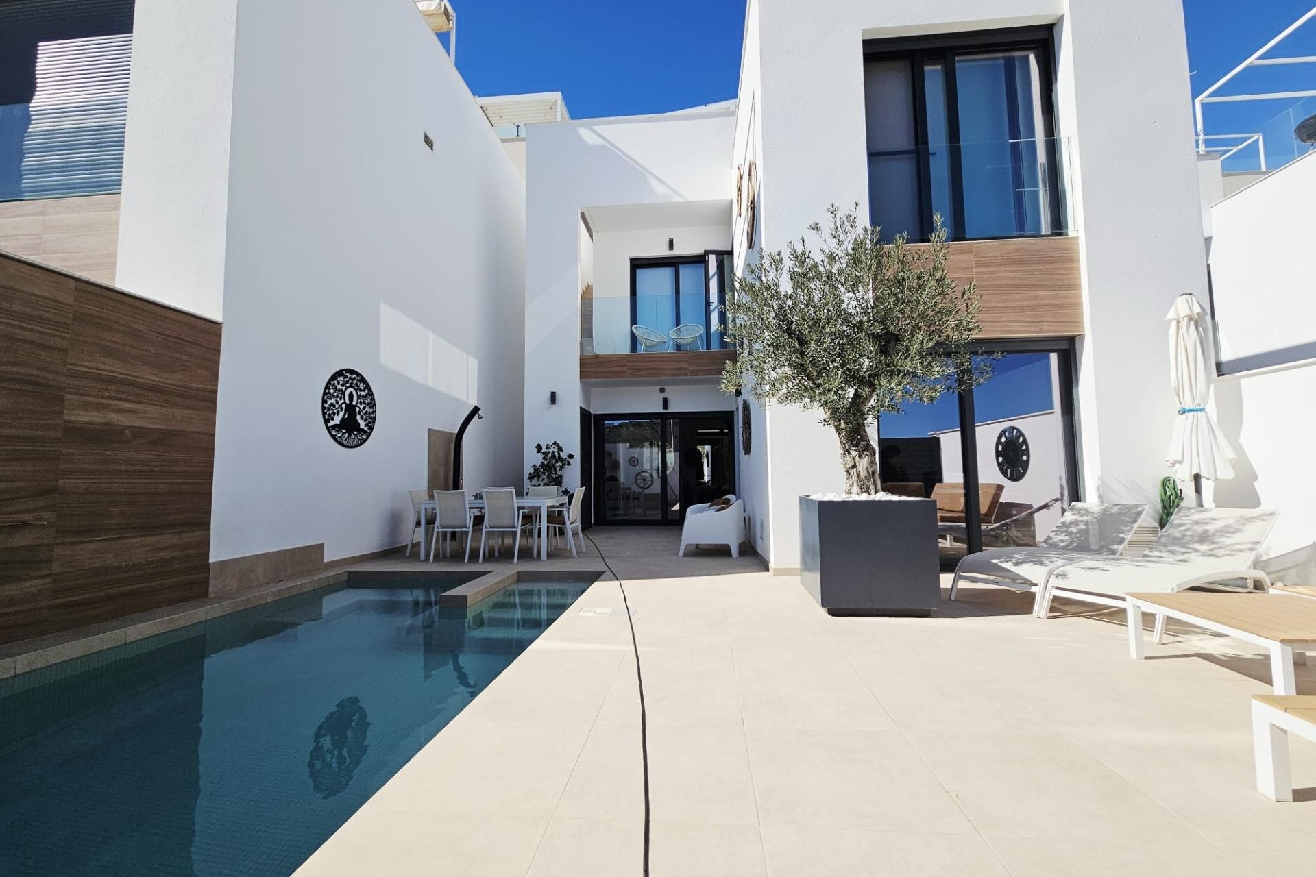 Återförsäljning - Villa -
Benijofar - Benimar