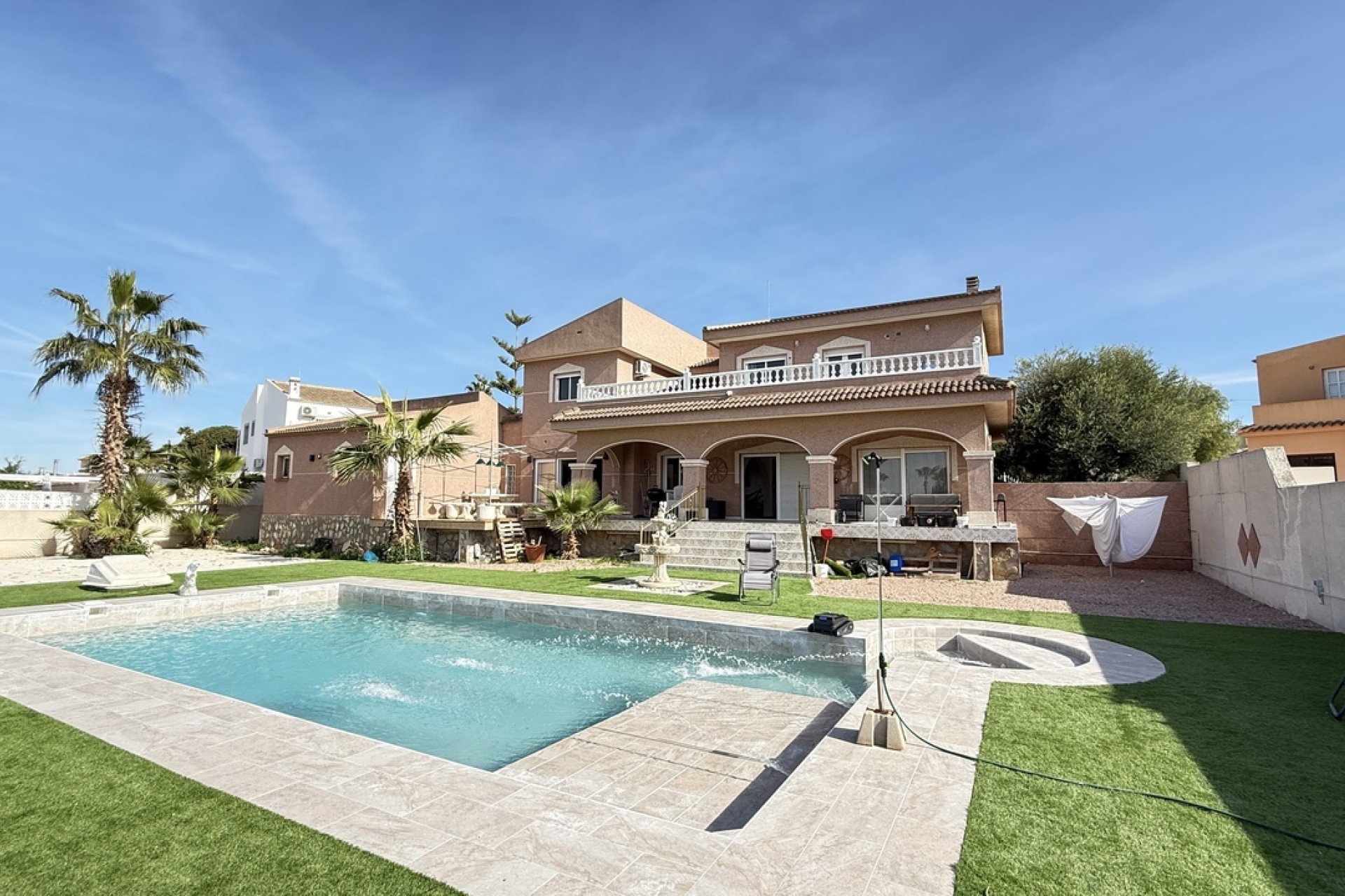 Återförsäljning - Villa -
Benijofar - Costa Blanca