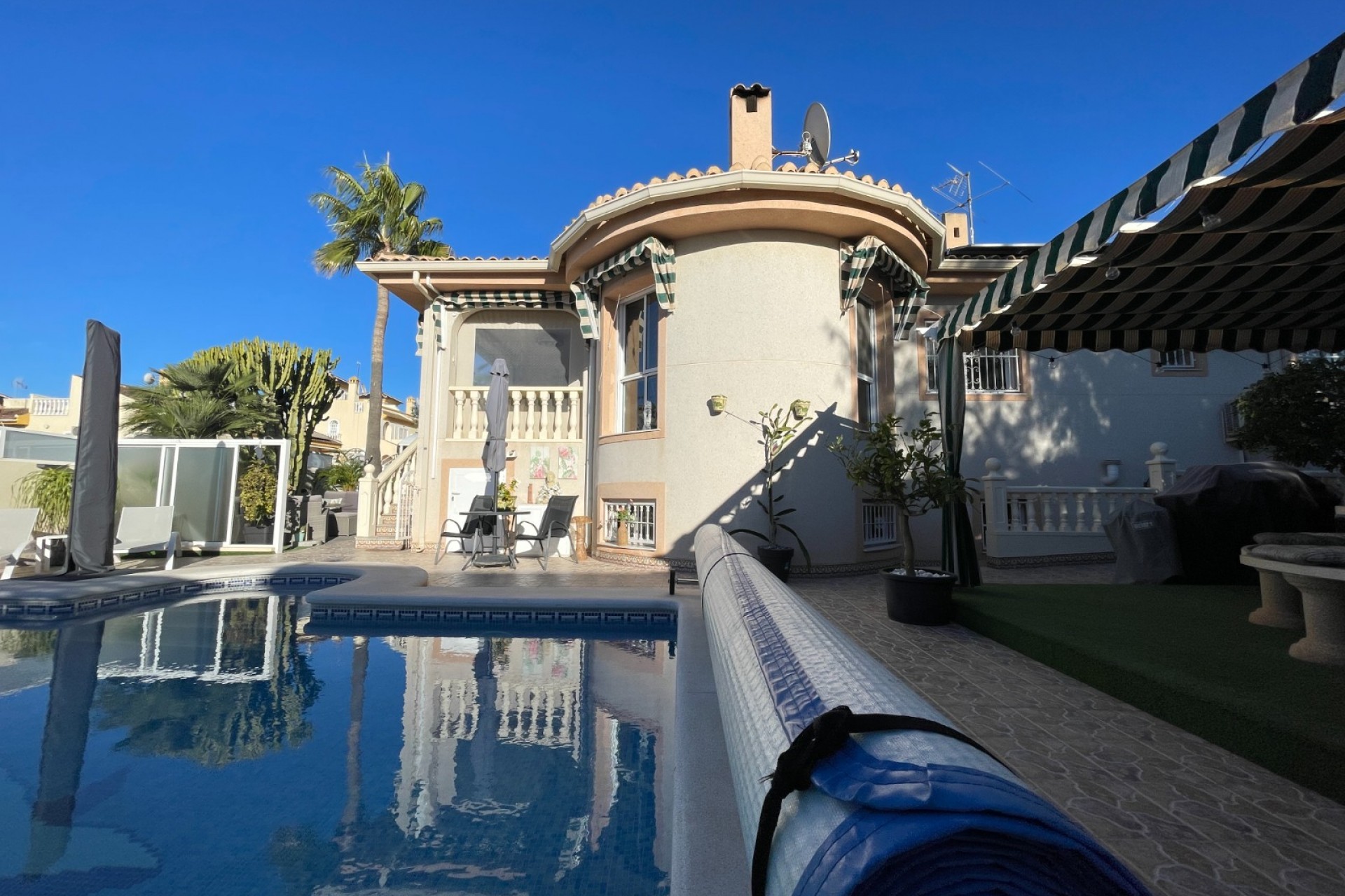 Återförsäljning - Villa -
Benijofar - Costa Blanca