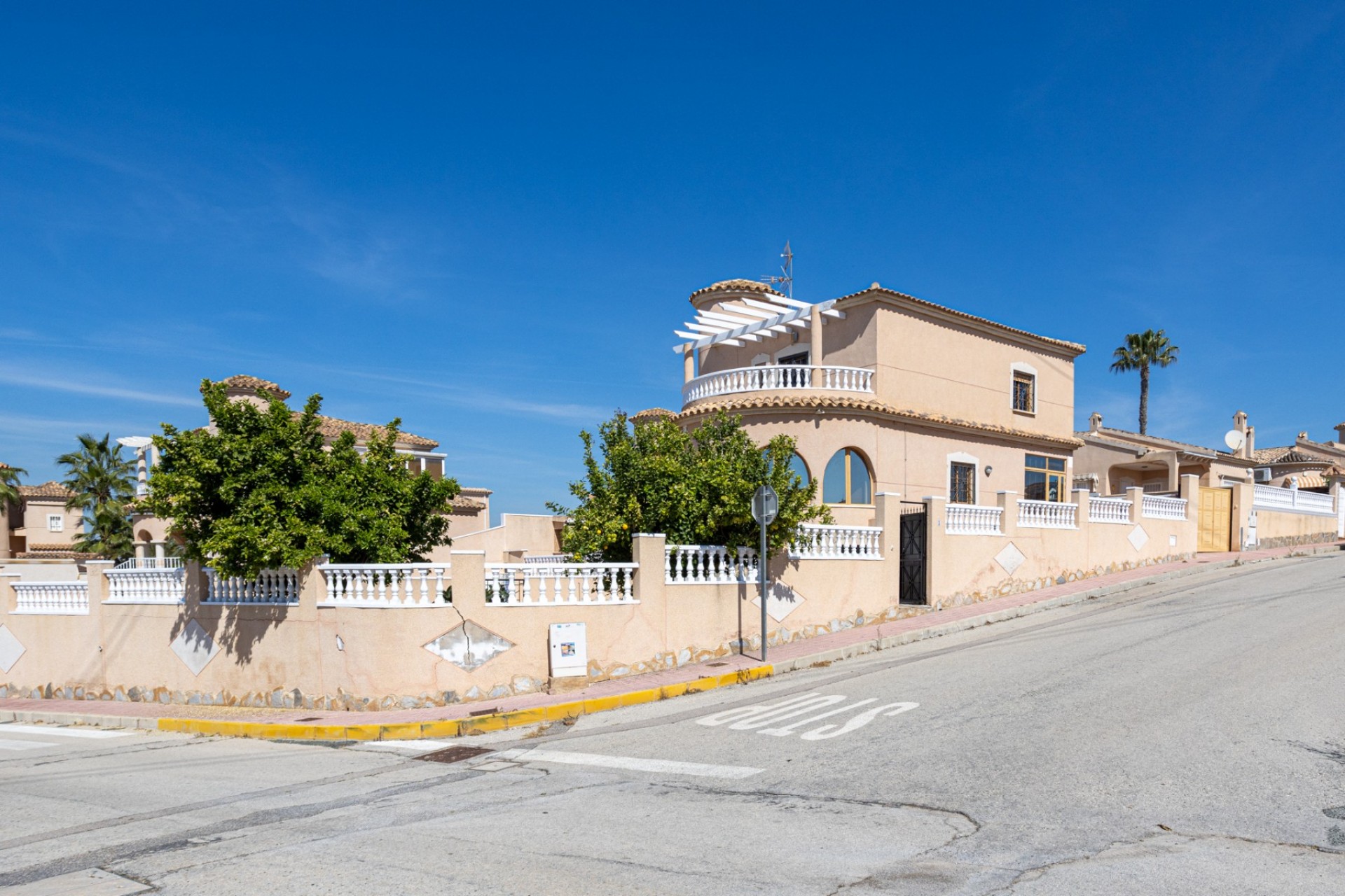 Återförsäljning - Villa -
Benijofar - Costa Blanca