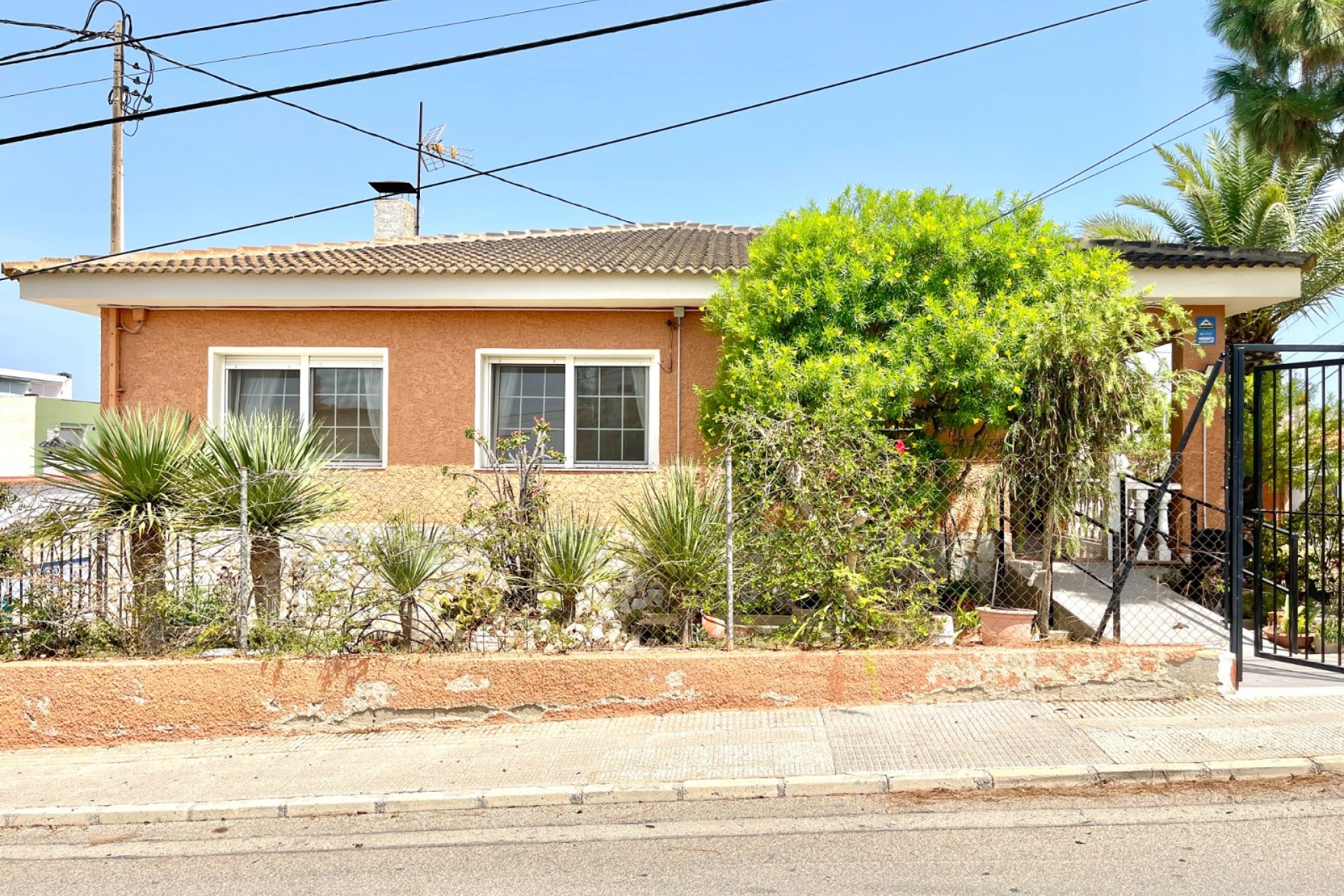 Återförsäljning - Villa -
Benijofar - Costa Blanca