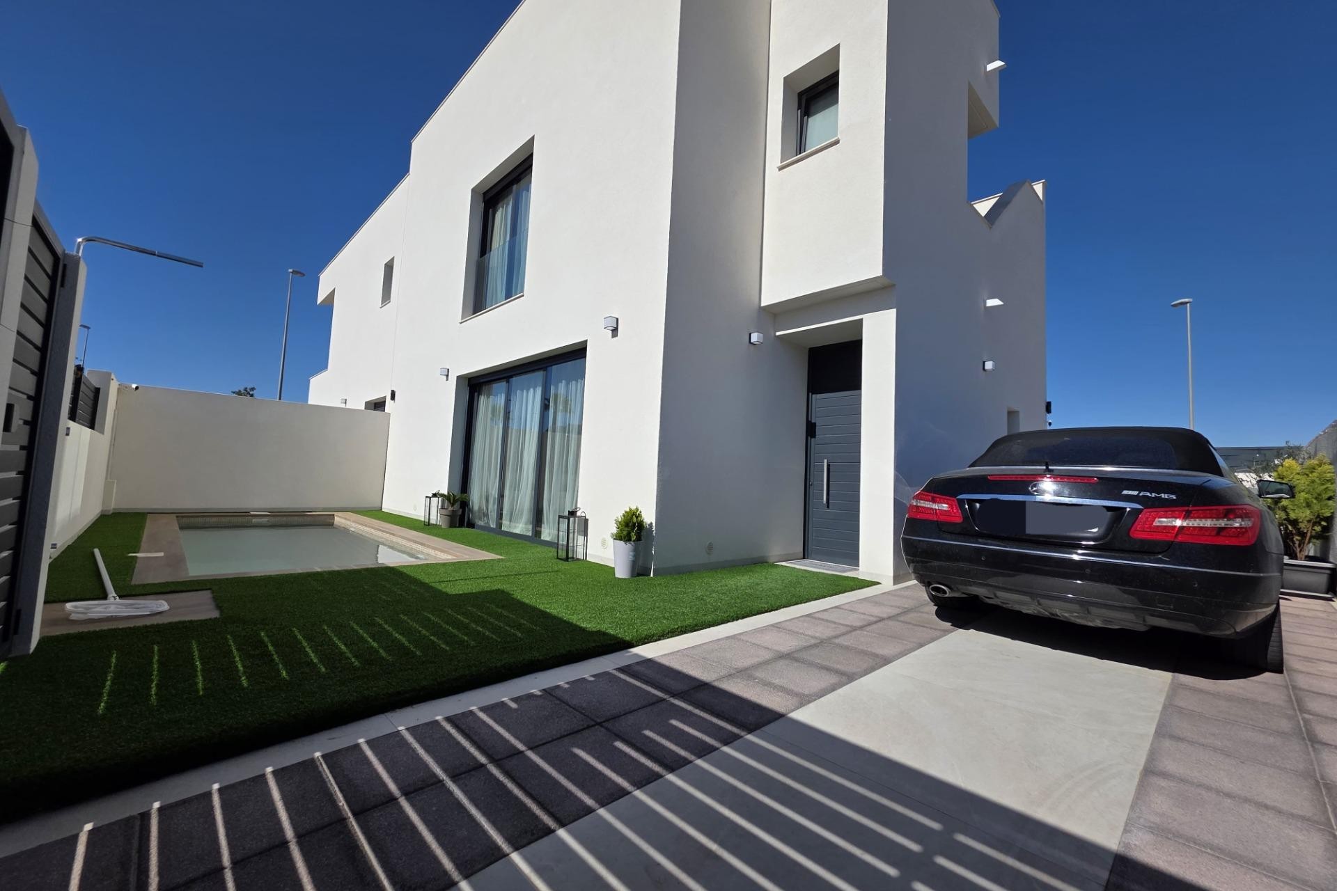 Återförsäljning - Villa -
Benijofar