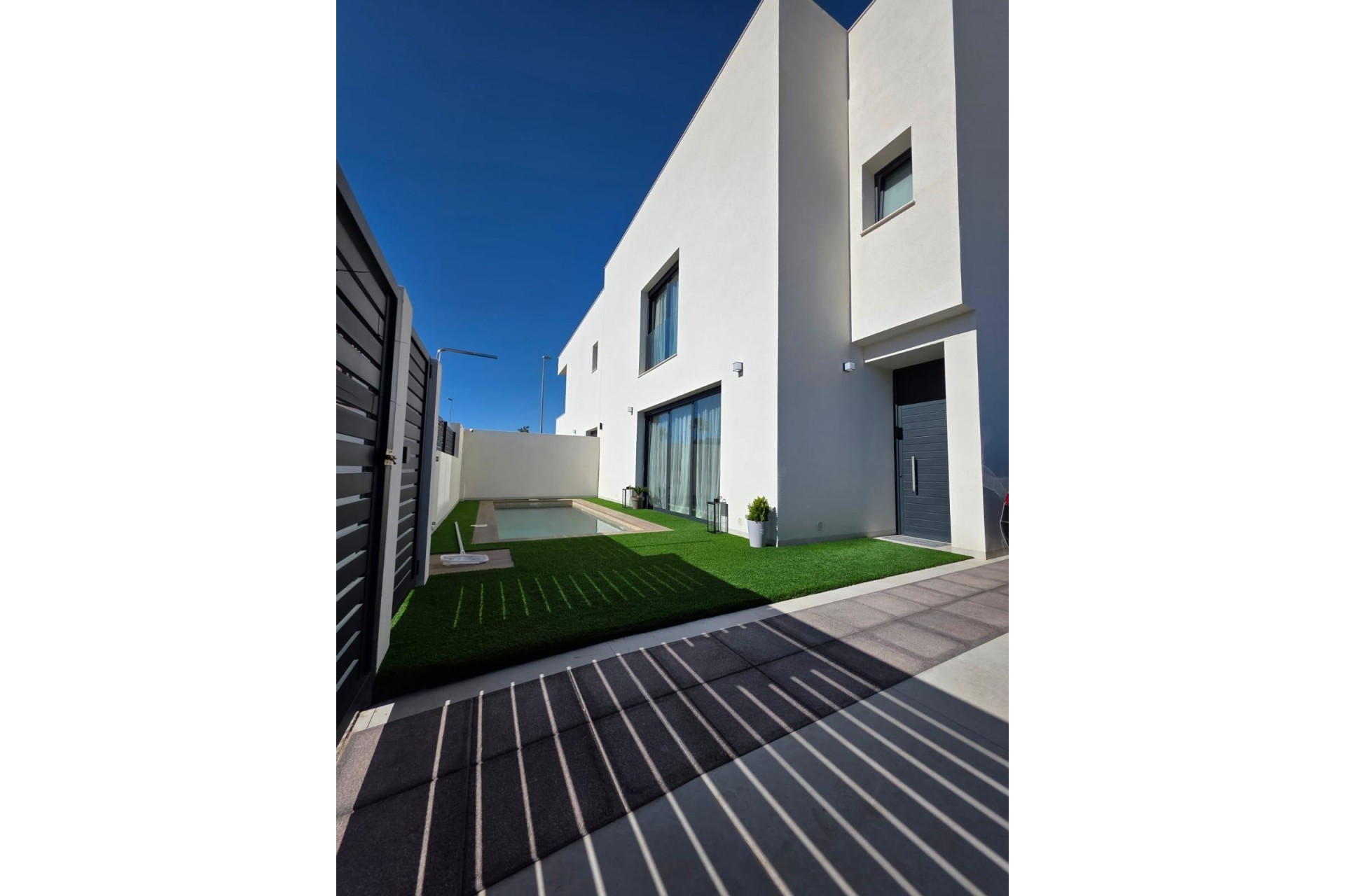 Återförsäljning - Villa -
Benijofar