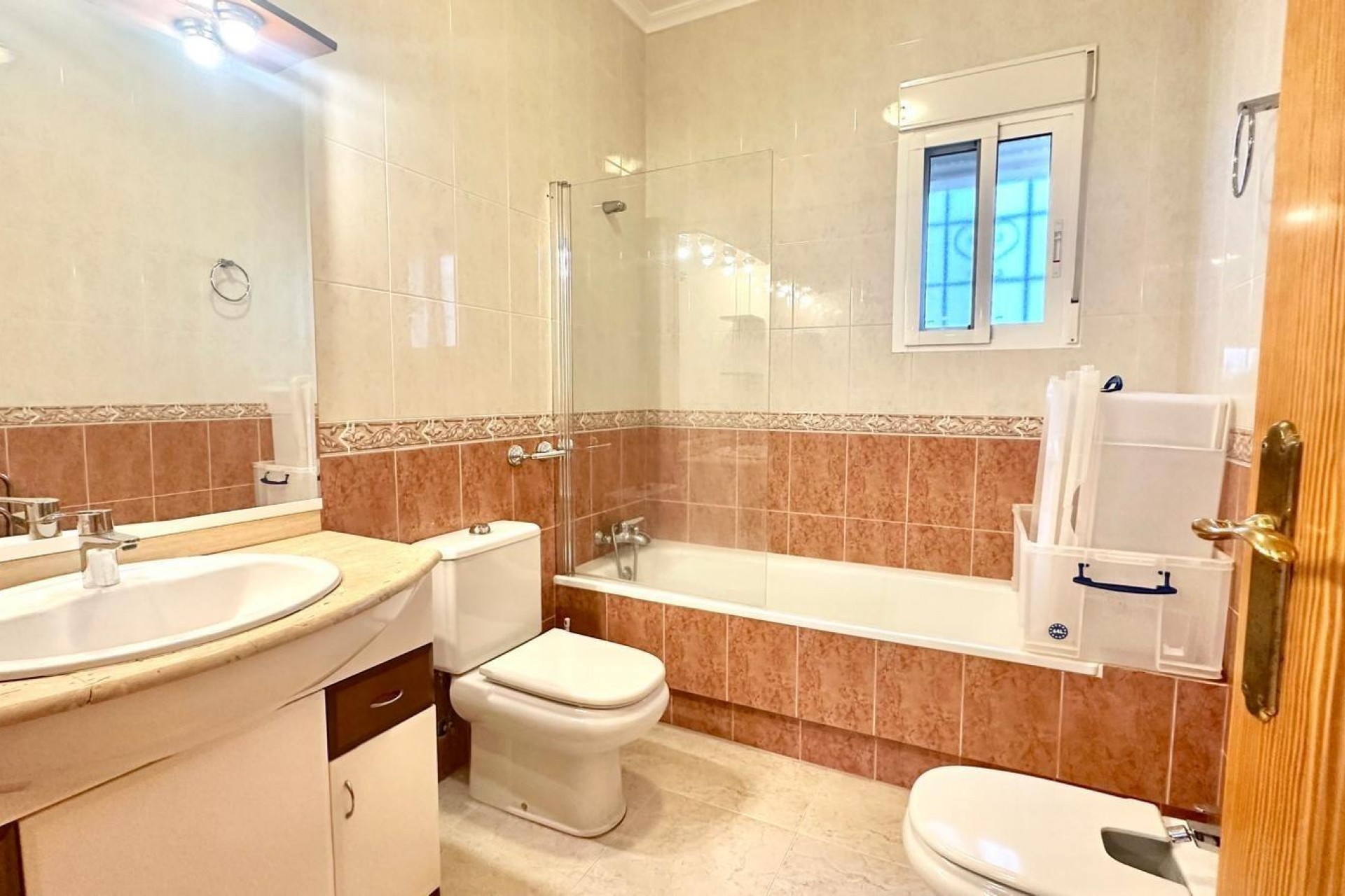 Återförsäljning - Villa -
Bigastro - Comunidad Valenciana